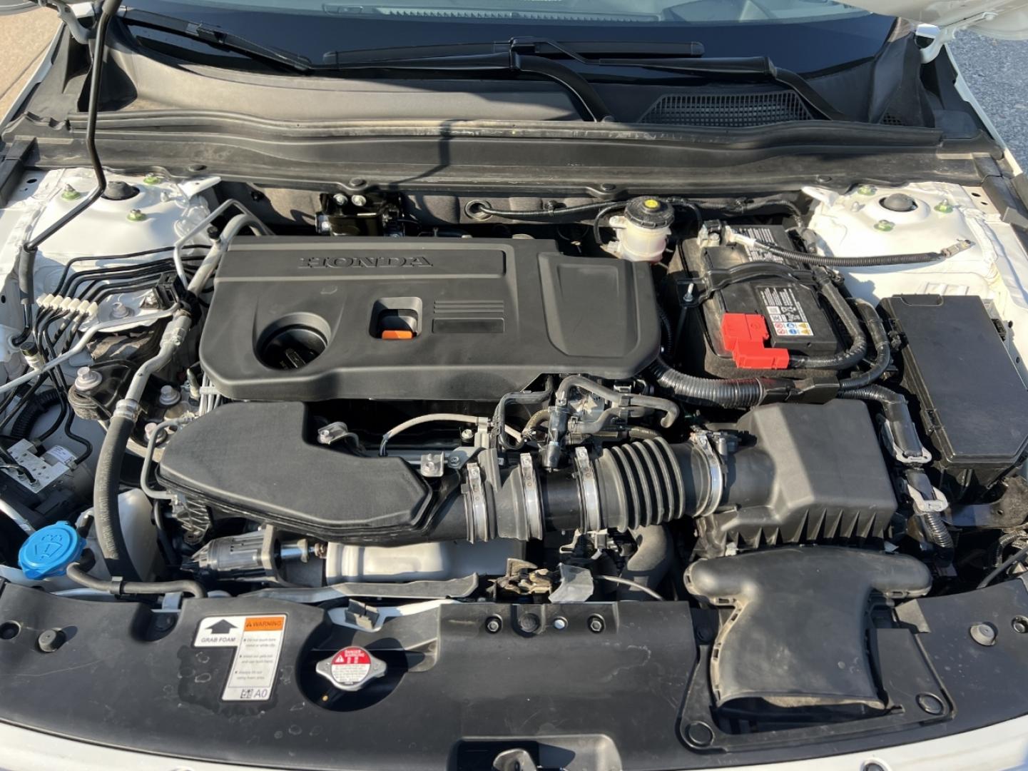 2022 WHITE /Tan Leather Honda Accord Touring 2.0T (1HGCV2F98NA) with an 2.0L 4 Cyl. TURBO engine, Automatic transmission, located at 506 S. Kingshighway, Cape Girardeau, MO, 63703, (573) 235-5000, 37.294991, -89.553635 - 2022 Honda Accord Touring 1-Owner 57xxx miles Front Wheel Drive 2.0L 4 Cyl. Automatic Leather Navigation Power/Heated/Cooled Seats Backup Camera Sunroof Bluetooth Remote Start Cruise Power Windows/Locks/Mirrors We have financing available and we accept trades! Fill out a credit applic - Photo#37