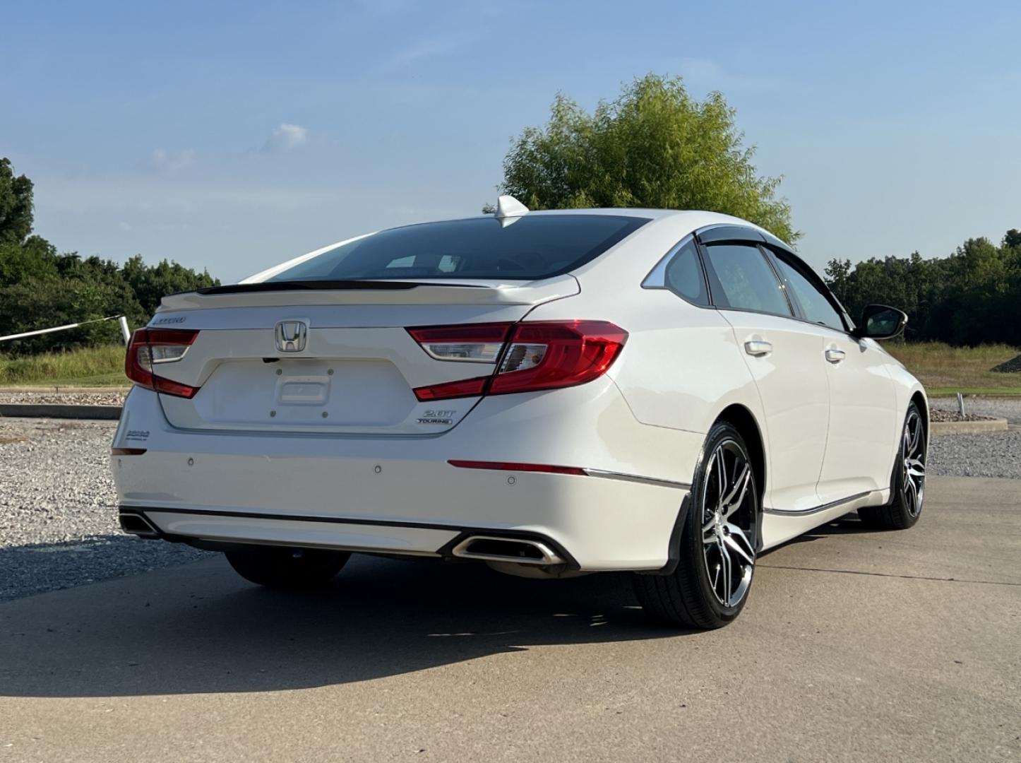 2022 WHITE /Tan Leather Honda Accord Touring 2.0T (1HGCV2F98NA) with an 2.0L 4 Cyl. TURBO engine, Automatic transmission, located at 506 S. Kingshighway, Cape Girardeau, MO, 63703, (573) 235-5000, 37.294991, -89.553635 - 2022 Honda Accord Touring 1-Owner 57xxx miles Front Wheel Drive 2.0L 4 Cyl. Automatic Leather Navigation Power/Heated/Cooled Seats Backup Camera Sunroof Bluetooth Remote Start Cruise Power Windows/Locks/Mirrors We have financing available and we accept trades! Fill out a credit applic - Photo#11