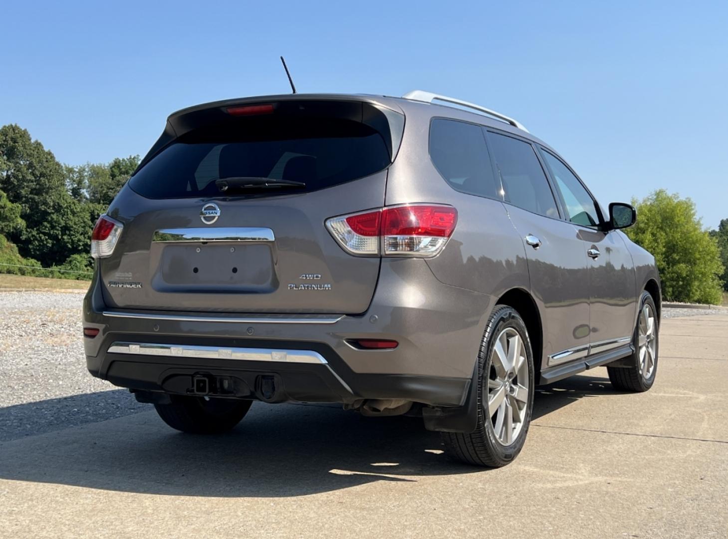 2014 BROWN /Tan Leather Nissan Pathfinder Platinum 4WD (5N1AR2MM2EC) with an 3.5L V6 engine, CVT transmission, located at 506 S. Kingshighway, Cape Girardeau, MO, 63703, (573) 235-5000, 37.294991, -89.553635 - 2014 Nissan Pathfinder Platinum 107xxx miles 4 Wheel Drive 3.5L V6 Automatic Leather 3rd Row Navigation Rear Entertainment Power/Heated/Cooled Seats Heated Rear Seats Heated Steering Wheel Sunroof Bluetooth Remote Start Cruise Power Windows/Locks/Mirrors We have financing available - Photo#14
