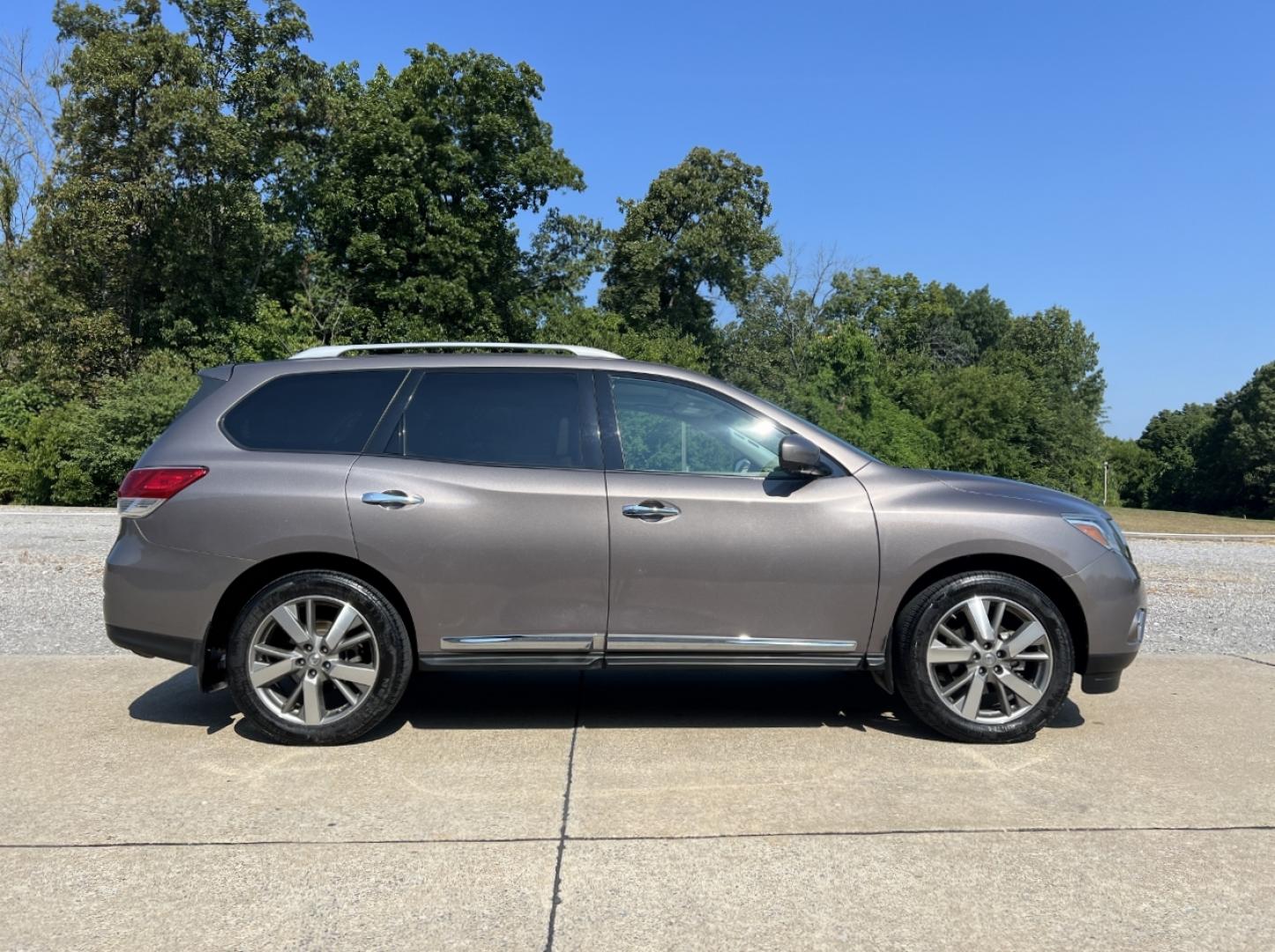 2014 BROWN /Tan Leather Nissan Pathfinder Platinum 4WD (5N1AR2MM2EC) with an 3.5L V6 engine, CVT transmission, located at 506 S. Kingshighway, Cape Girardeau, MO, 63703, (573) 235-5000, 37.294991, -89.553635 - 2014 Nissan Pathfinder Platinum 107xxx miles 4 Wheel Drive 3.5L V6 Automatic Leather 3rd Row Navigation Rear Entertainment Power/Heated/Cooled Seats Heated Rear Seats Heated Steering Wheel Sunroof Bluetooth Remote Start Cruise Power Windows/Locks/Mirrors We have financing available - Photo#13