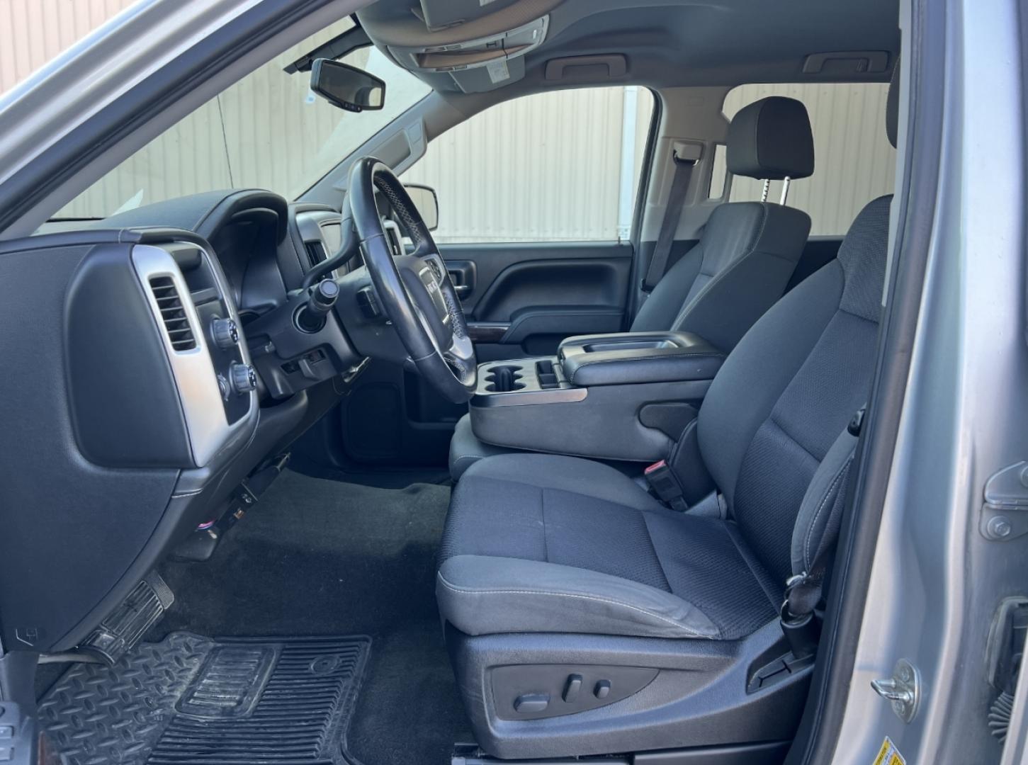 2015 SILVER /Black Cloth GMC Sierra 1500 SLE Crew Cab 4WD (3GTU2UEC5FG) with an 5.3L V8 engine, Automatic transmission, located at 2990 Old Orchard Rd., Jackson, MO, 63755, 37.354214, -89.612106 - We have financing available and we accept trades! Fill out a credit application on our website or come by today! If you have any questions, give us a call at (573) 204-7777 or visit our website at firstautocredit.com. - Photo#5
