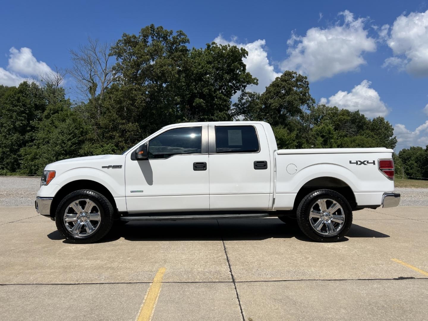 2014 WHITE /Gray Cloth Ford F-150 XLT SuperCrew 4WD (1FTFW1ET7EK) with an 3.5L V6 TURBO engine, Automatic transmission, located at 506 S. Kingshighway, Cape Girardeau, MO, 63703, (573) 235-5000, 37.294991, -89.553635 - 2014 Ford F-150 XLT 143xxx miles 4x4 3.5L V6 Automatic Backup Camera Power Driver Seat Bluetooth Cruise Power Windows/Locks/Mirrors We have financing available and we accept trades! Fill out a credit application on our website or come by today! If you have any questions, give us a call at - Photo#6