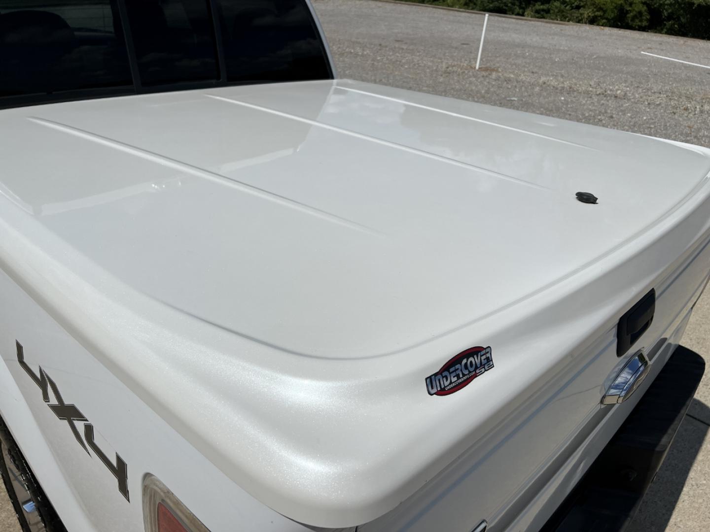 2014 WHITE /Gray Cloth Ford F-150 XLT SuperCrew 4WD (1FTFW1ET7EK) with an 3.5L V6 TURBO engine, Automatic transmission, located at 506 S. Kingshighway, Cape Girardeau, MO, 63703, (573) 235-5000, 37.294991, -89.553635 - 2014 Ford F-150 XLT 143xxx miles 4x4 3.5L V6 Automatic Backup Camera Power Driver Seat Bluetooth Cruise Power Windows/Locks/Mirrors We have financing available and we accept trades! Fill out a credit application on our website or come by today! If you have any questions, give us a call at - Photo#20