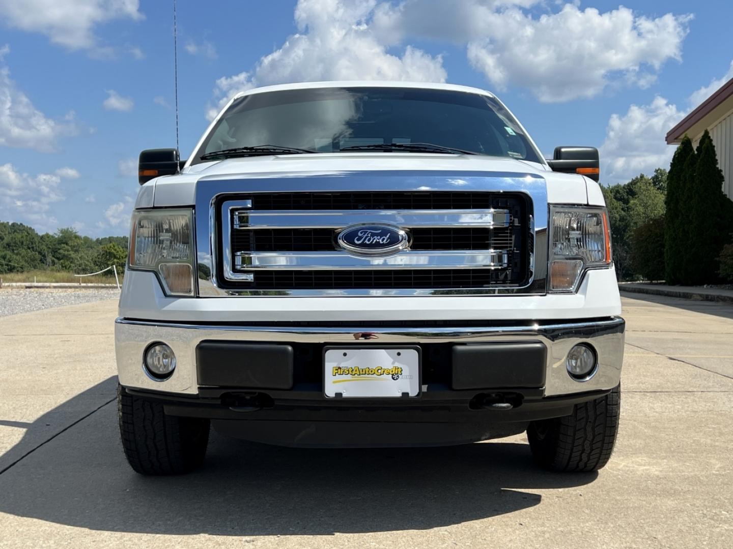 2014 WHITE /Gray Cloth Ford F-150 XLT SuperCrew 4WD (1FTFW1ET7EK) with an 3.5L V6 TURBO engine, Automatic transmission, located at 506 S. Kingshighway, Cape Girardeau, MO, 63703, (573) 235-5000, 37.294991, -89.553635 - 2014 Ford F-150 XLT 143xxx miles 4x4 3.5L V6 Automatic Backup Camera Power Driver Seat Bluetooth Cruise Power Windows/Locks/Mirrors We have financing available and we accept trades! Fill out a credit application on our website or come by today! If you have any questions, give us a call at - Photo#11