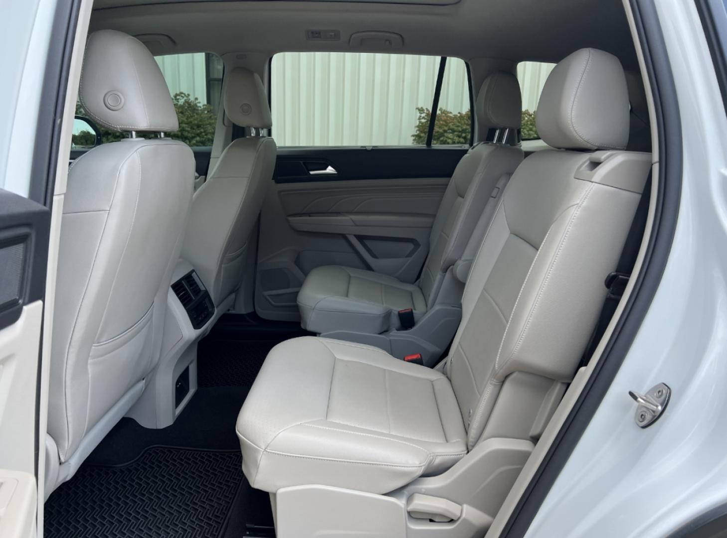 2021 WHITE /Tan Leather Volkswagen Atlas V6 SEL 4MOTION (1V2BR2CA1MC) with an 3.6L V6 engine, Automatic transmission, located at 506 S. Kingshighway, Cape Girardeau, MO, 63703, (573) 235-5000, 37.294991, -89.553635 - 2021 Volkswagen Atlas SEL 4Motion 77xxx miles All Wheel Drive 3.6L V6 Automatic Leather 3rd Row Navigation Power/Heated Seats Heated Steering Wheel Backup Camera Sunroof Bluetooth Remote Start Cruise Power Windows/Locks/Mirrors We have financing available and we accept trades! Fill o - Photo#19