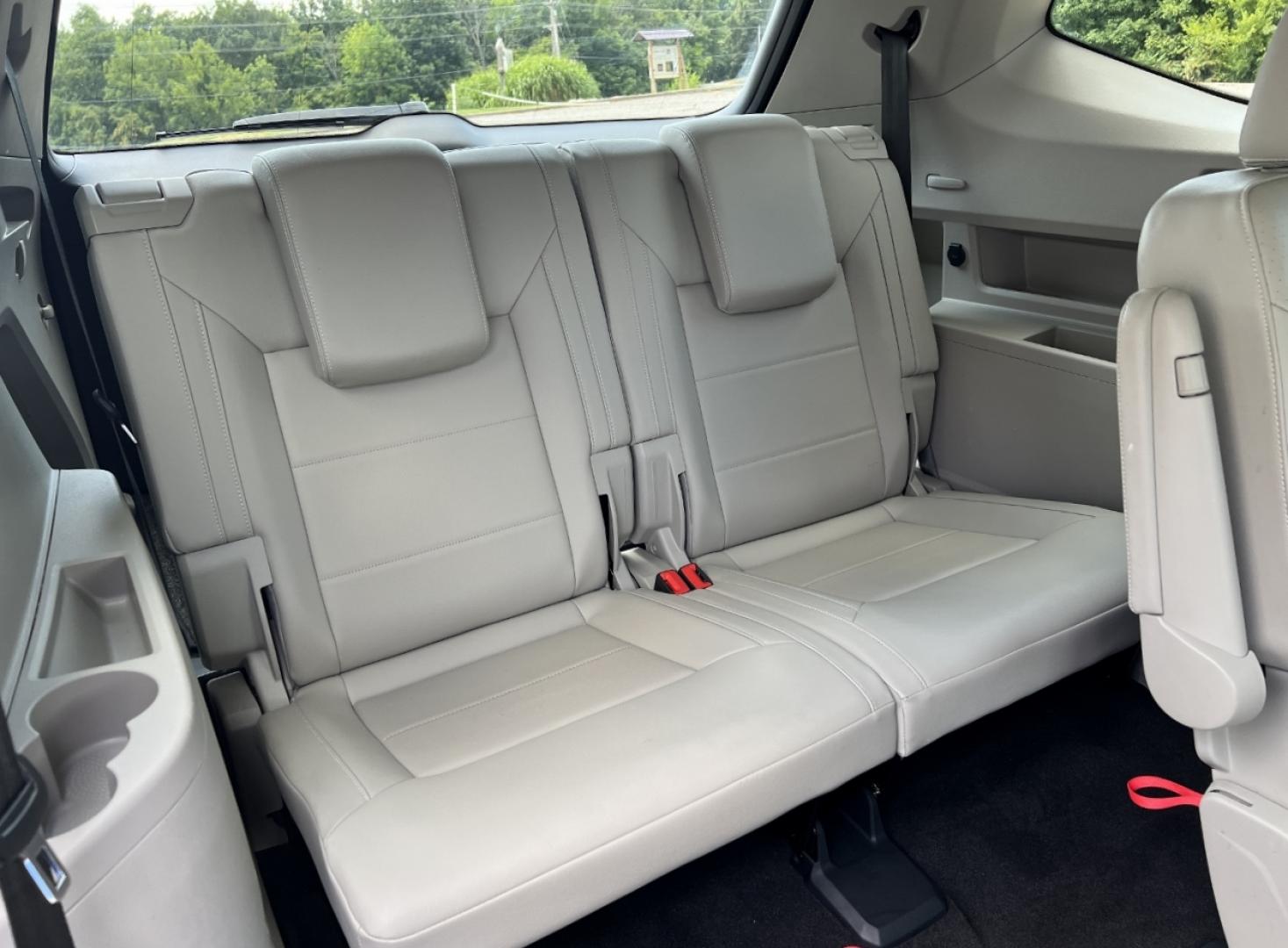 2021 WHITE /Tan Leather Volkswagen Atlas V6 SEL 4MOTION (1V2BR2CA1MC) with an 3.6L V6 engine, Automatic transmission, located at 506 S. Kingshighway, Cape Girardeau, MO, 63703, (573) 235-5000, 37.294991, -89.553635 - 2021 Volkswagen Atlas SEL 4Motion 77xxx miles All Wheel Drive 3.6L V6 Automatic Leather 3rd Row Navigation Power/Heated Seats Heated Steering Wheel Backup Camera Sunroof Bluetooth Remote Start Cruise Power Windows/Locks/Mirrors We have financing available and we accept trades! Fill o - Photo#21