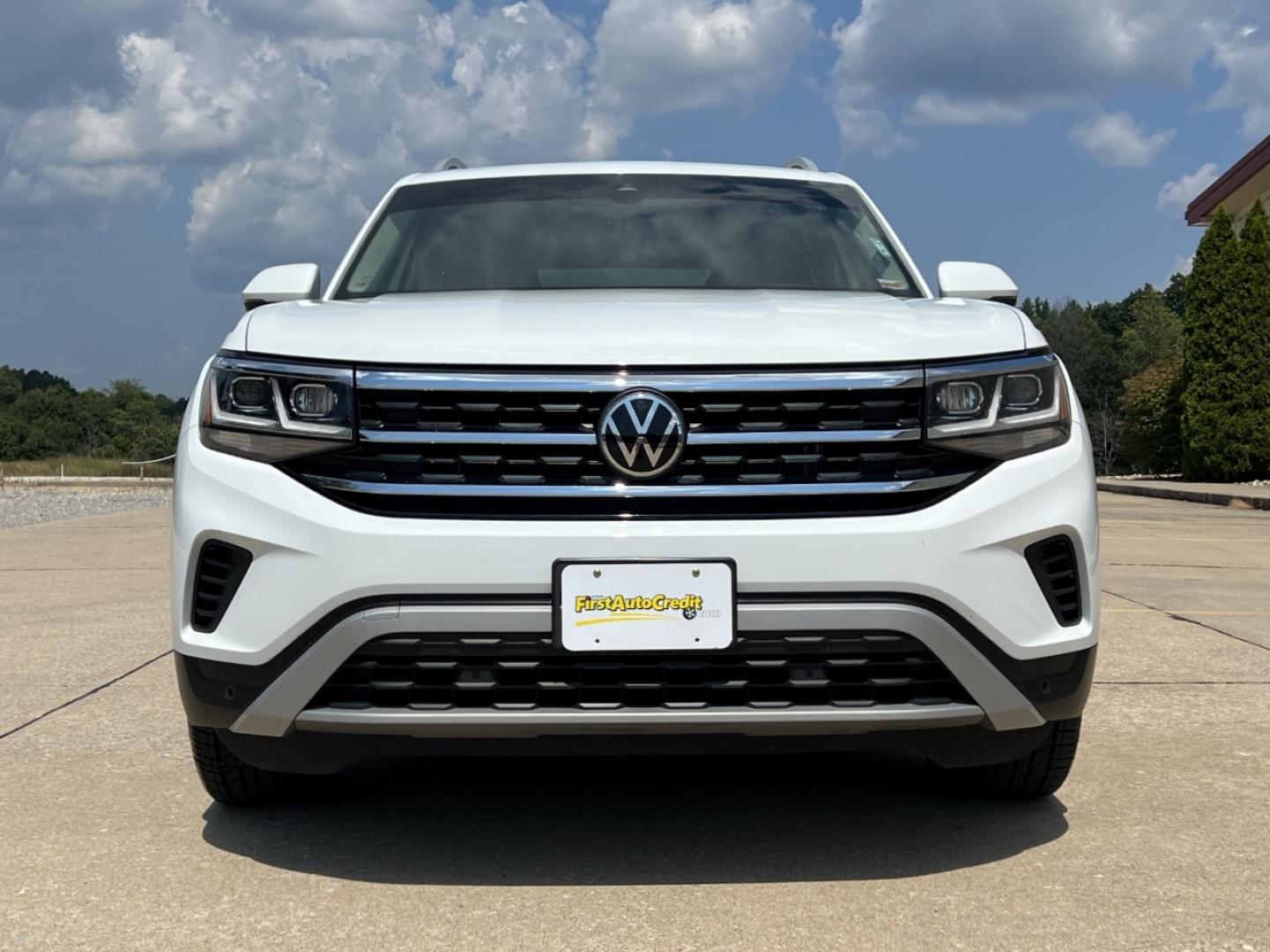 2021 WHITE /Tan Leather Volkswagen Atlas V6 SEL 4MOTION (1V2BR2CA1MC) with an 3.6L V6 engine, Automatic transmission, located at 506 S. Kingshighway, Cape Girardeau, MO, 63703, (573) 235-5000, 37.294991, -89.553635 - 2021 Volkswagen Atlas SEL 4Motion 77xxx miles All Wheel Drive 3.6L V6 Automatic Leather 3rd Row Navigation Power/Heated Seats Heated Steering Wheel Backup Camera Sunroof Bluetooth Remote Start Cruise Power Windows/Locks/Mirrors We have financing available and we accept trades! Fill o - Photo#14