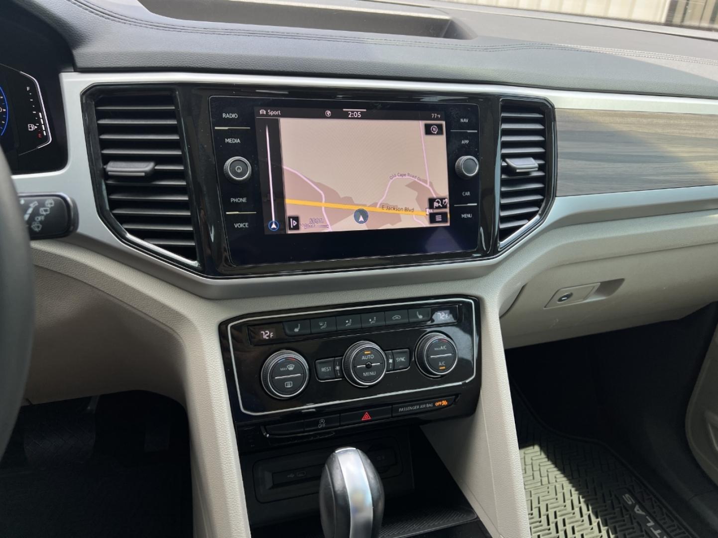 2021 WHITE /Tan Leather Volkswagen Atlas V6 SEL 4MOTION (1V2BR2CA1MC) with an 3.6L V6 engine, Automatic transmission, located at 506 S. Kingshighway, Cape Girardeau, MO, 63703, (573) 235-5000, 37.294991, -89.553635 - 2021 Volkswagen Atlas SEL 4Motion 77xxx miles All Wheel Drive 3.6L V6 Automatic Leather 3rd Row Navigation Power/Heated Seats Heated Steering Wheel Backup Camera Sunroof Bluetooth Remote Start Cruise Power Windows/Locks/Mirrors We have financing available and we accept trades! Fill o - Photo#28