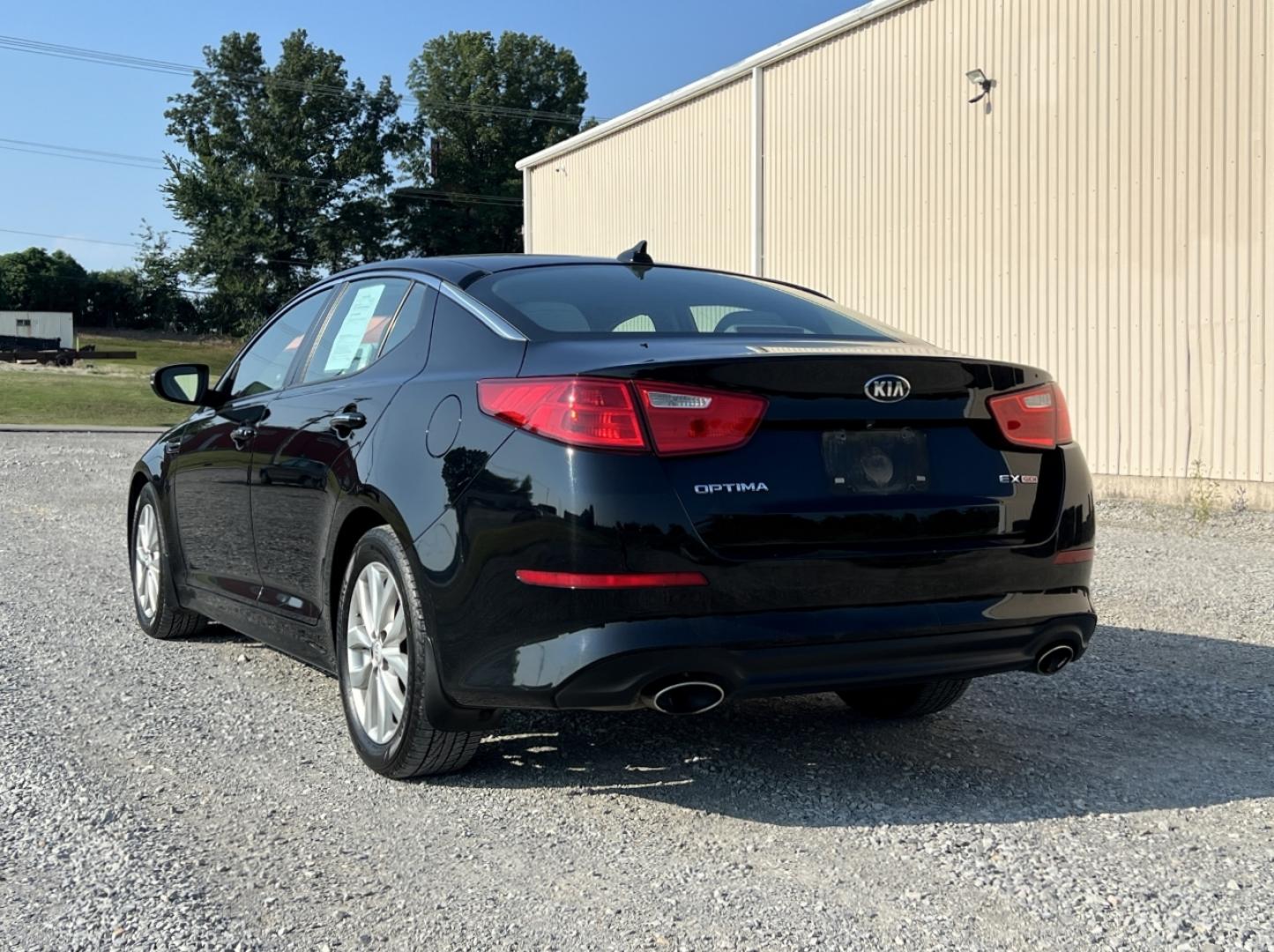 2015 BLACK /Gray Leather Kia Optima EX (5XXGN4A79FG) with an 2.4L 4 Cyl. engine, Automatic transmission, located at 2990 Old Orchard Rd., Jackson, MO, 63755, 37.354214, -89.612106 - We have financing available and we accept trades! Fill out a credit application on our website or come by today! If you have any questions, give us a call at (573) 204-7777 or visit our website at firstautocredit.com. - Photo#7