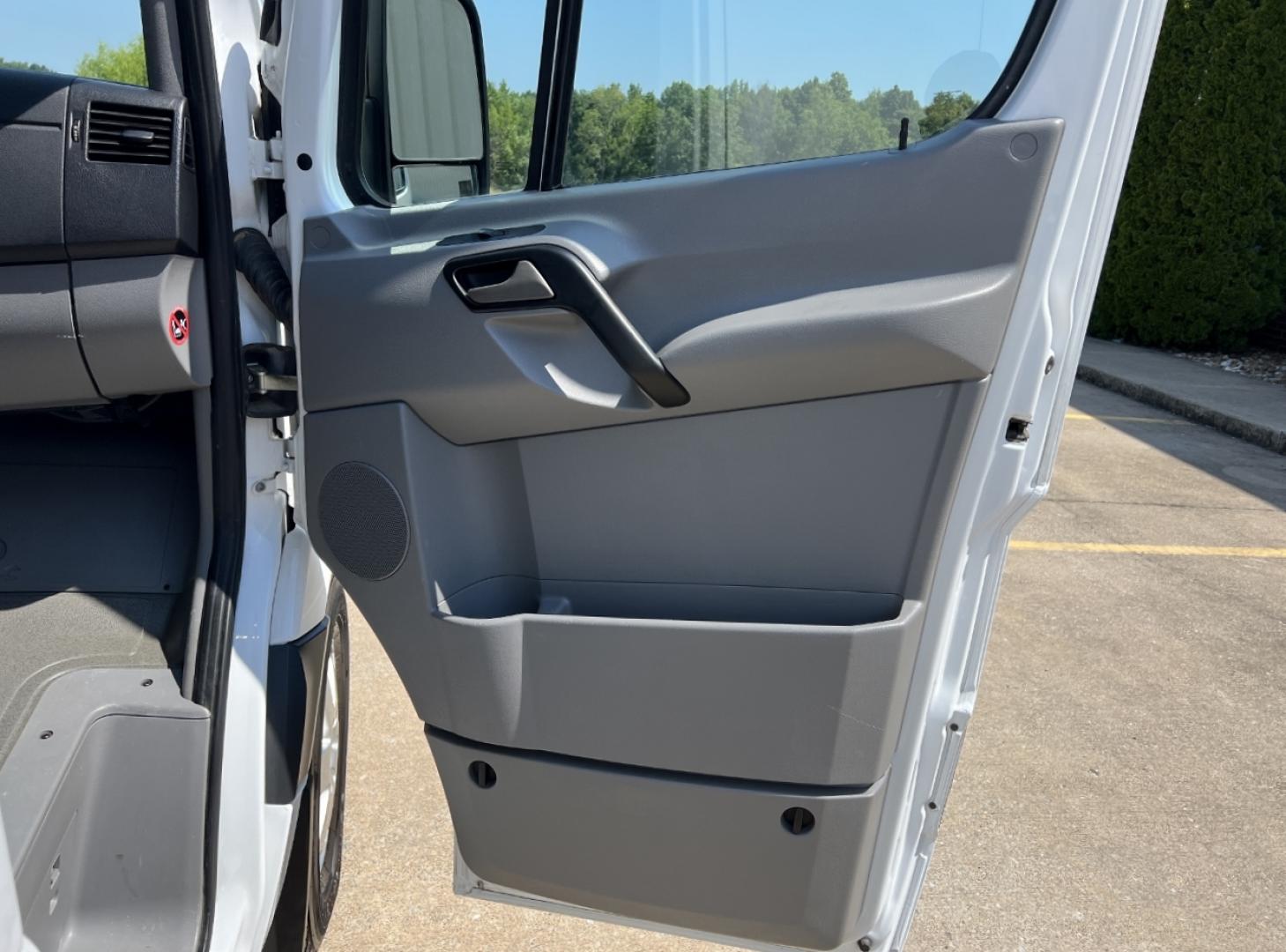 2013 WHITE /Black Cloth Mercedes-Benz Sprinter 2500 (WD3PE7CC1D5) with an 3.0L V6 TURBO DIESEL engine, Automatic transmission, located at 506 S. Kingshighway, Cape Girardeau, MO, 63703, (573) 235-5000, 37.294991, -89.553635 - 2013 Mercedes-Benz Sprinter 2500 Local 1-Owner Only 90xxx miles Rear Wheel Drive 3.0L V6 Diesel Automatic Cruise Power Windows/Locks/Mirrors We have financing available and we accept trades! Fill out a credit application on our website or come by today! If you have any questions, give us a - Photo#10
