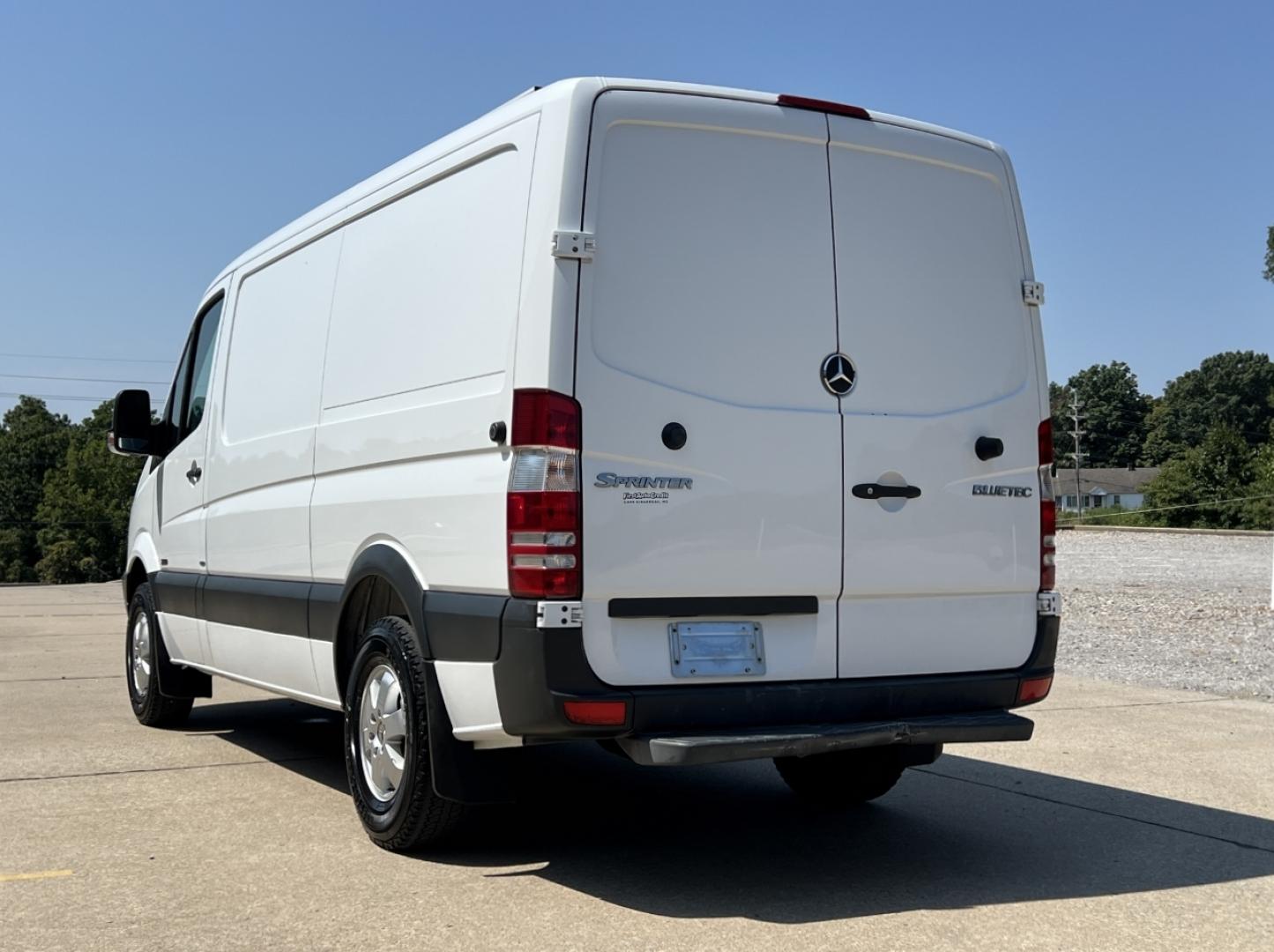 2013 WHITE /Black Cloth Mercedes-Benz Sprinter 2500 (WD3PE7CC1D5) with an 3.0L V6 TURBO DIESEL engine, Automatic transmission, located at 506 S. Kingshighway, Cape Girardeau, MO, 63703, (573) 235-5000, 37.294991, -89.553635 - 2013 Mercedes-Benz Sprinter 2500 Local 1-Owner Only 90xxx miles Rear Wheel Drive 3.0L V6 Diesel Automatic Cruise Power Windows/Locks/Mirrors We have financing available and we accept trades! Fill out a credit application on our website or come by today! If you have any questions, give us a - Photo#6