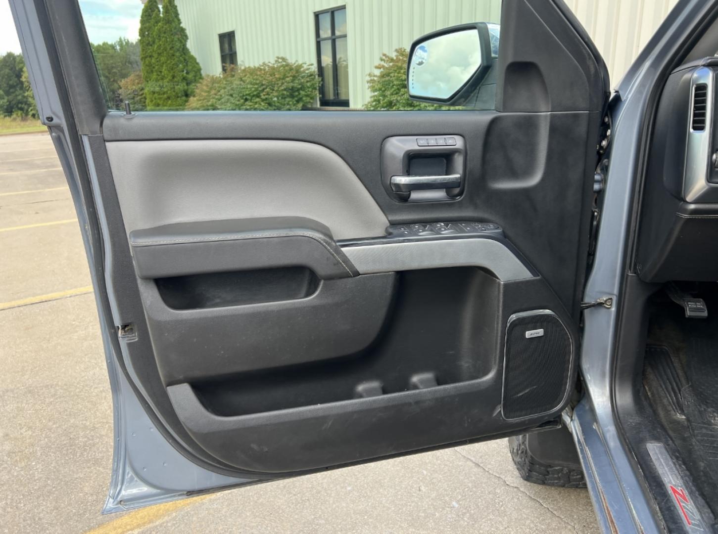 2016 GRAY /Gray Leather Chevrolet Silverado 2500HD LTZ Crew Cab 4WD (1GC1KWE82GF) with an 6.6L V8 TURBO DIESEL engine, Automatic transmission, located at 506 S. Kingshighway, Cape Girardeau, MO, 63703, (573) 235-5000, 37.294991, -89.553635 - 2016 Chevrolet Silverado 2500HD LTZ 136xxx miles 4x4 6.6L V8 Turbo Diesel Automatic Leather Navigation Power/Heated Seats Backup Camera Bluetooth Remote Start Cruise Power Windows/Locks/Mirrors We have financing available and we accept trades! Fill out a credit application on our websit - Photo#14