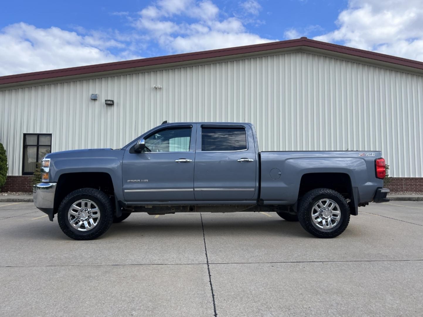 2016 GRAY /Gray Leather Chevrolet Silverado 2500HD LTZ Crew Cab 4WD (1GC1KWE82GF) with an 6.6L V8 TURBO DIESEL engine, Automatic transmission, located at 506 S. Kingshighway, Cape Girardeau, MO, 63703, (573) 235-5000, 37.294991, -89.553635 - 2016 Chevrolet Silverado 2500HD LTZ 136xxx miles 4x4 6.6L V8 Turbo Diesel Automatic Leather Navigation Power/Heated Seats Backup Camera Bluetooth Remote Start Cruise Power Windows/Locks/Mirrors We have financing available and we accept trades! Fill out a credit application on our websit - Photo#8