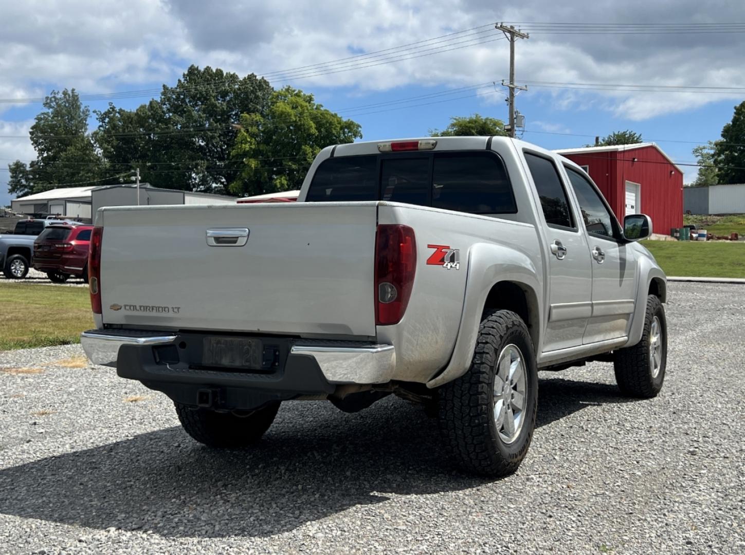 2012 SILVER /Black Cloth Chevrolet Colorado 2LT Crew Cab 4WD (1GCHTDFE1C8) with an 3.7L 5 Cyl. engine, Automatic transmission, located at 2990 Old Orchard Rd., Jackson, MO, 63755, 37.354214, -89.612106 - We have financing available and we accept trades! Fill out a credit application on our website or come by today! If you have any questions, give us a call at (573) 204-7777 or visit our website at firstautocredit.com. - Photo#7