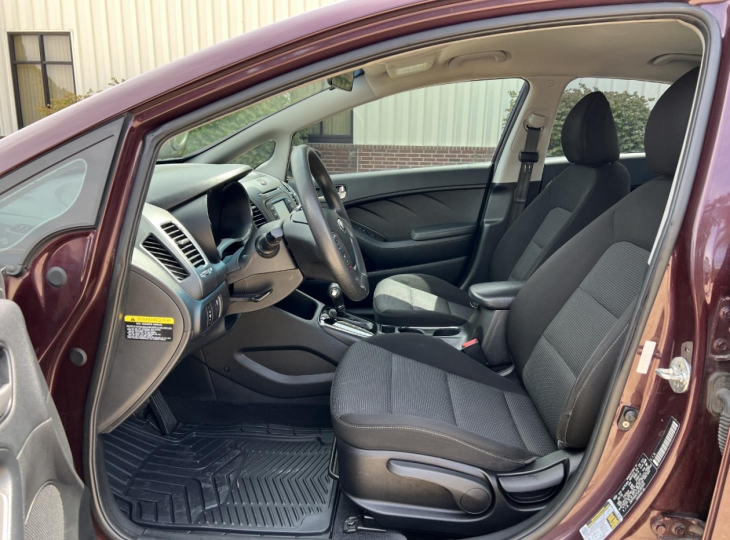 2018 BURGUNDY /Black Cloth Kia Forte LX (3KPFK4A75JE) with an 2.0L 4 Cyl. engine, Automatic transmission, located at 506 S. Kingshighway, Cape Girardeau, MO, 63703, (573) 235-5000, 37.294991, -89.553635 - 2018 Kia Forte LX 111xxx miles Front Wheel Drive 2.0L 4 Cyl. Automatic Backup Camera Bluetooth Cruise Power Windows/Locks/Mirrors We have financing available and we accept trades! Fill out a credit application on our website or come by today! If you have any questions, give us a call at (5 - Photo#11