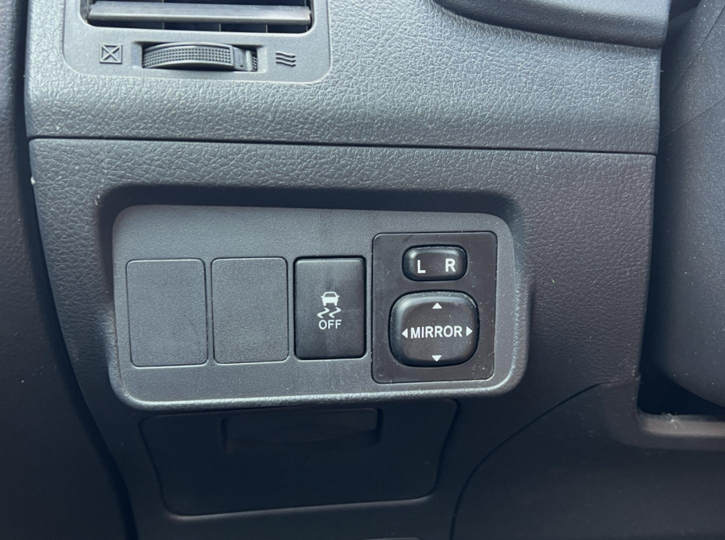 2009 SILVER /Black Cloth Toyota Corolla XRS (1NXBE40E89Z) with an 1.8L 4 Cyl. engine, 5-Speed Manual transmission, located at 2990 Old Orchard Rd., Jackson, MO, 63755, 37.354214, -89.612106 - 2009 Toyota Corolla XRS 157xxx miles Front Wheel Drive 2.4L 4 Cyl. 5-Speed Manual Sunroof Cruise Power Windows/Locks/Mirrors We have financing available and we accept trades! Fill out a credit application on our website or come by today! If you have any questions, give us a call at (573) 20 - Photo#25