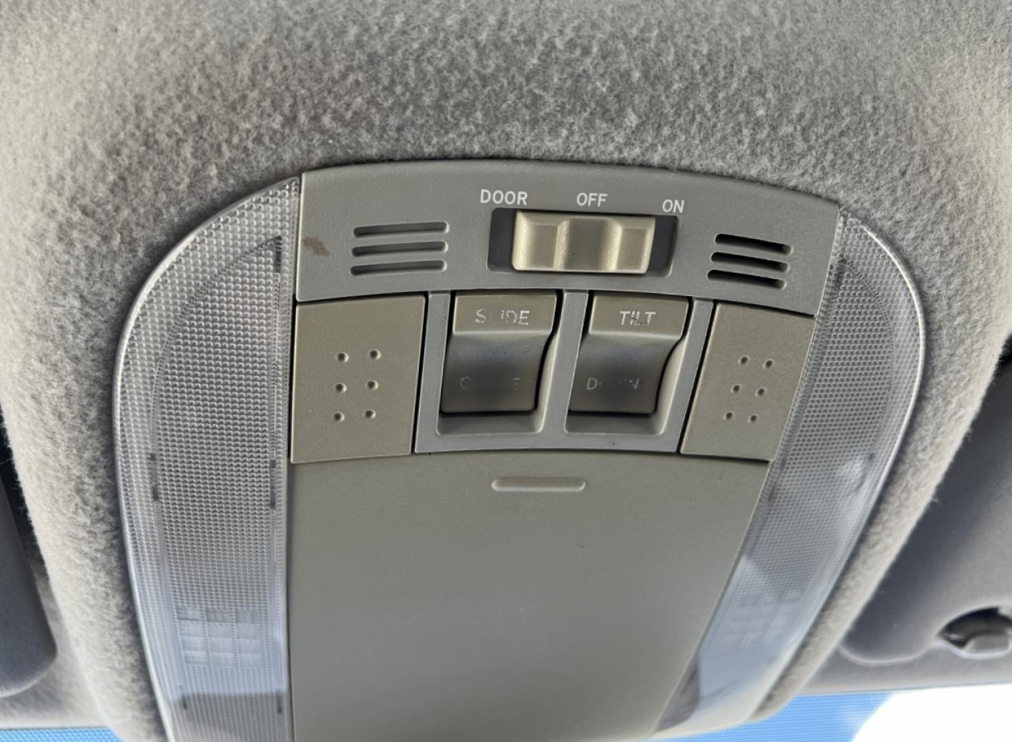 2009 SILVER /Black Cloth Toyota Corolla XRS (1NXBE40E89Z) with an 1.8L 4 Cyl. engine, 5-Speed Manual transmission, located at 2990 Old Orchard Rd., Jackson, MO, 63755, 37.354214, -89.612106 - 2009 Toyota Corolla XRS 157xxx miles Front Wheel Drive 2.4L 4 Cyl. 5-Speed Manual Sunroof Cruise Power Windows/Locks/Mirrors We have financing available and we accept trades! Fill out a credit application on our website or come by today! If you have any questions, give us a call at (573) 20 - Photo#27