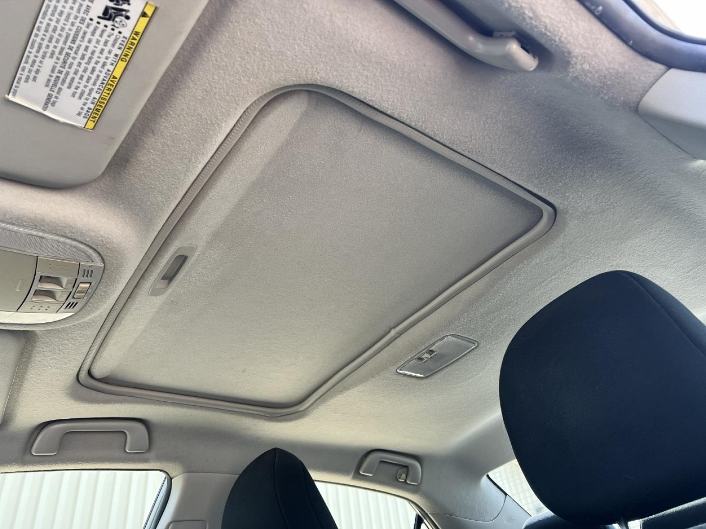 2009 SILVER /Black Cloth Toyota Corolla XRS (1NXBE40E89Z) with an 1.8L 4 Cyl. engine, 5-Speed Manual transmission, located at 2990 Old Orchard Rd., Jackson, MO, 63755, 37.354214, -89.612106 - 2009 Toyota Corolla XRS 157xxx miles Front Wheel Drive 2.4L 4 Cyl. 5-Speed Manual Sunroof Cruise Power Windows/Locks/Mirrors We have financing available and we accept trades! Fill out a credit application on our website or come by today! If you have any questions, give us a call at (573) 20 - Photo#2