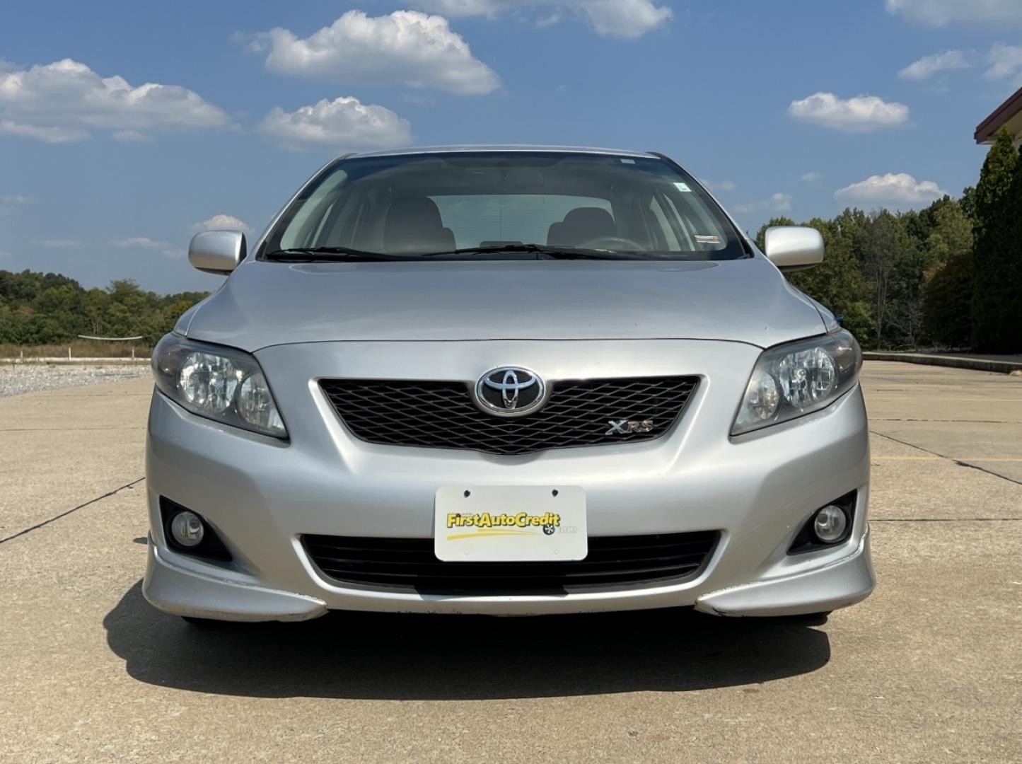2009 SILVER /Black Cloth Toyota Corolla XRS (1NXBE40E89Z) with an 1.8L 4 Cyl. engine, 5-Speed Manual transmission, located at 2990 Old Orchard Rd., Jackson, MO, 63755, 37.354214, -89.612106 - 2009 Toyota Corolla XRS 157xxx miles Front Wheel Drive 2.4L 4 Cyl. 5-Speed Manual Sunroof Cruise Power Windows/Locks/Mirrors We have financing available and we accept trades! Fill out a credit application on our website or come by today! If you have any questions, give us a call at (573) 20 - Photo#9