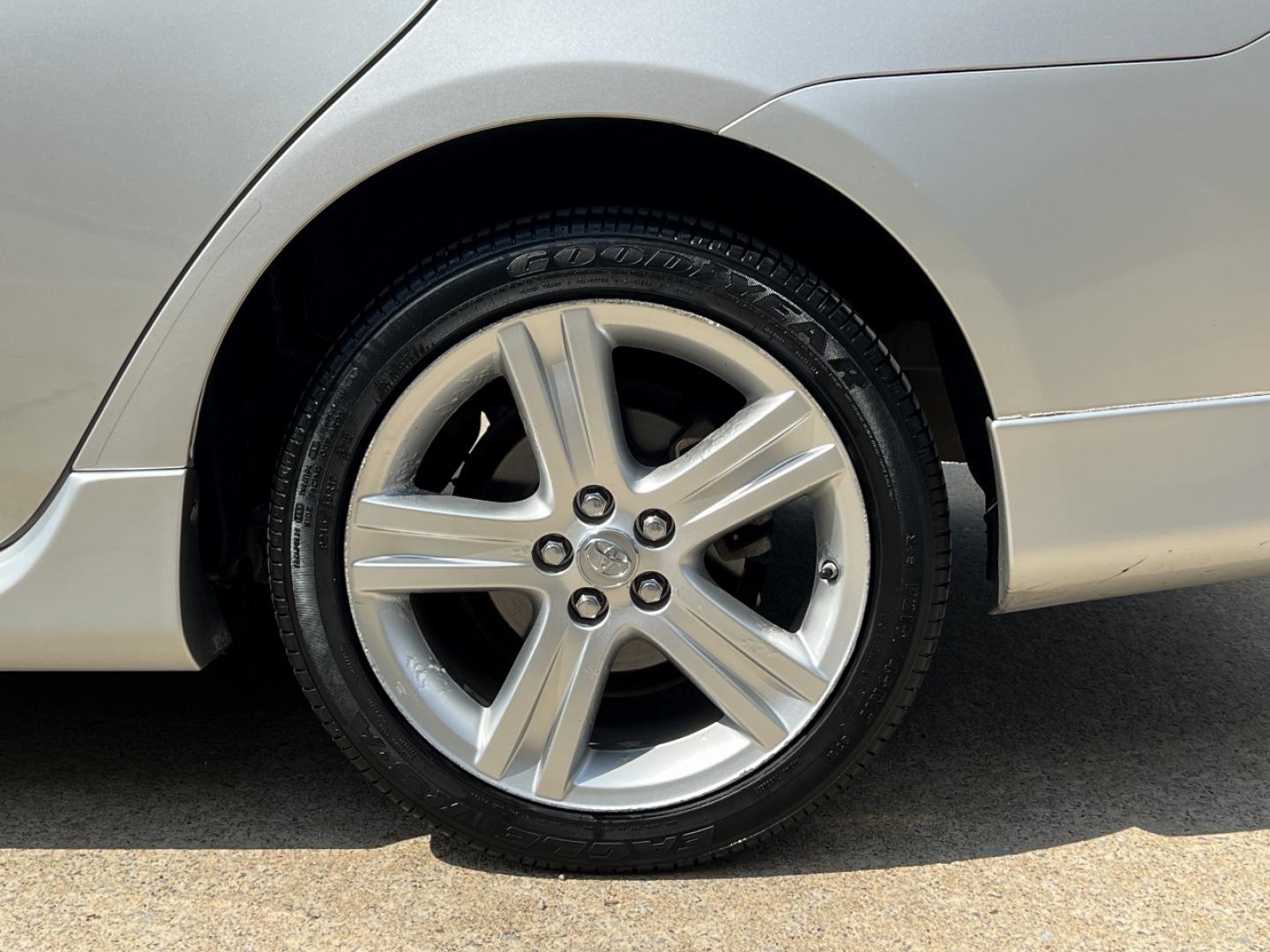 2009 SILVER /Black Cloth Toyota Corolla XRS (1NXBE40E89Z) with an 1.8L 4 Cyl. engine, 5-Speed Manual transmission, located at 2990 Old Orchard Rd., Jackson, MO, 63755, 37.354214, -89.612106 - 2009 Toyota Corolla XRS 157xxx miles Front Wheel Drive 2.4L 4 Cyl. 5-Speed Manual Sunroof Cruise Power Windows/Locks/Mirrors We have financing available and we accept trades! Fill out a credit application on our website or come by today! If you have any questions, give us a call at (573) 20 - Photo#32