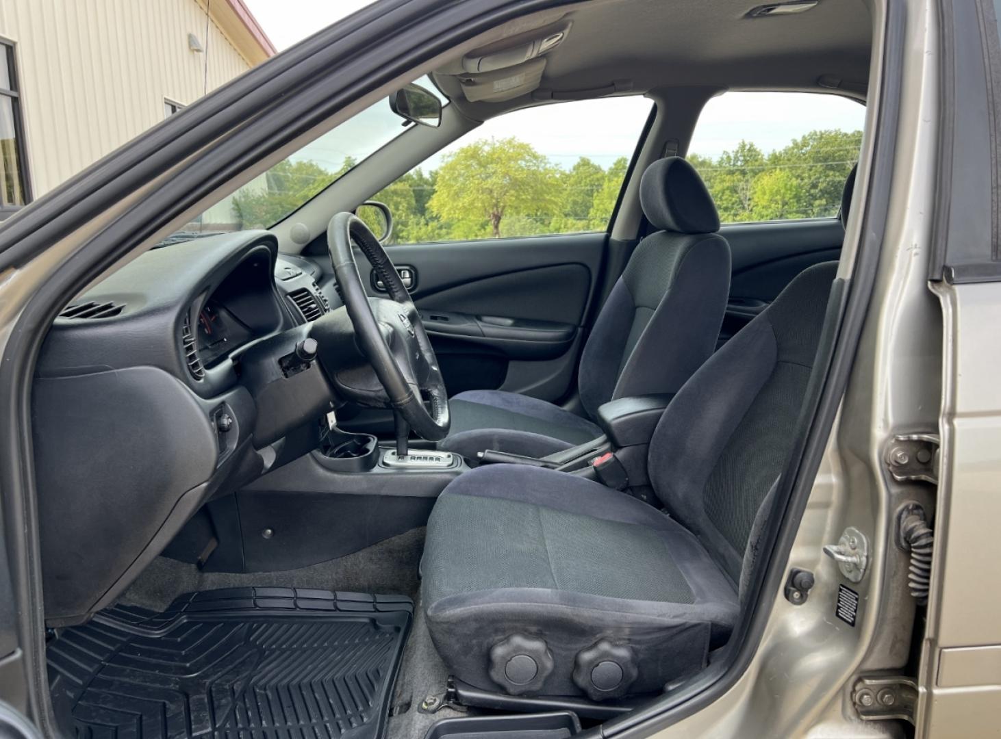 2006 GRAY /Gray Cloth Nissan Sentra 1.8 Special Edition (3N1CB51D16L) with an 1.8L 4 Cyl. engine, Automatic transmission, located at 506 S. Kingshighway, Cape Girardeau, MO, 63703, (573) 235-5000, 37.294991, -89.553635 - 2006 Nissan Sentra 1.8 Special Edition 115xxx miles Front Wheel Drive 1.8L 4 Cyl. Automatic Cruise Power Windows/Locks/Mirrors We have financing available and we accept trades! Fill out a credit application on our website or come by today! If you have any questions, give us a call at (573) 2 - Photo#10