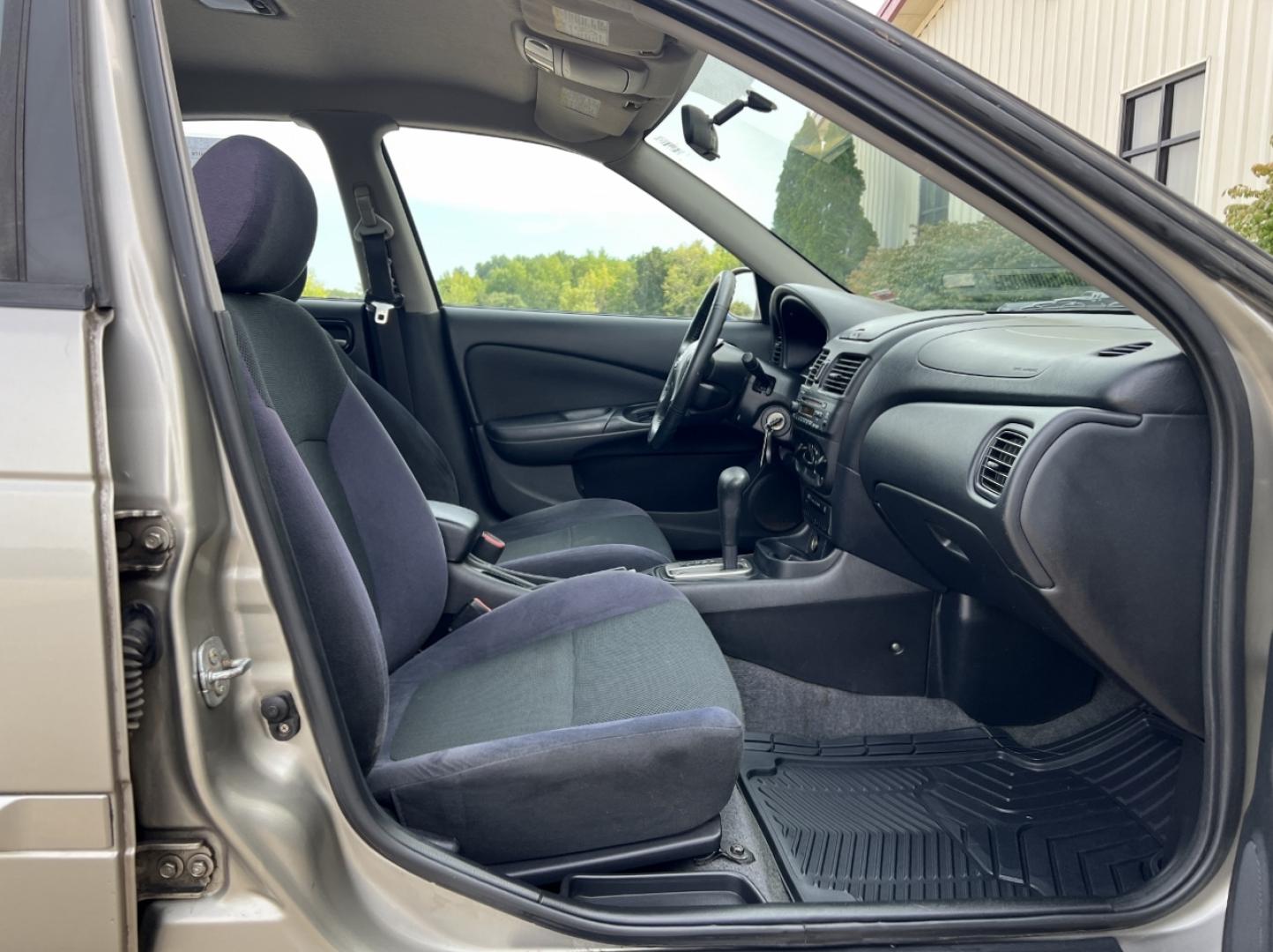 2006 GRAY /Gray Cloth Nissan Sentra 1.8 Special Edition (3N1CB51D16L) with an 1.8L 4 Cyl. engine, Automatic transmission, located at 506 S. Kingshighway, Cape Girardeau, MO, 63703, (573) 235-5000, 37.294991, -89.553635 - 2006 Nissan Sentra 1.8 Special Edition 115xxx miles Front Wheel Drive 1.8L 4 Cyl. Automatic Cruise Power Windows/Locks/Mirrors We have financing available and we accept trades! Fill out a credit application on our website or come by today! If you have any questions, give us a call at (573) 2 - Photo#12