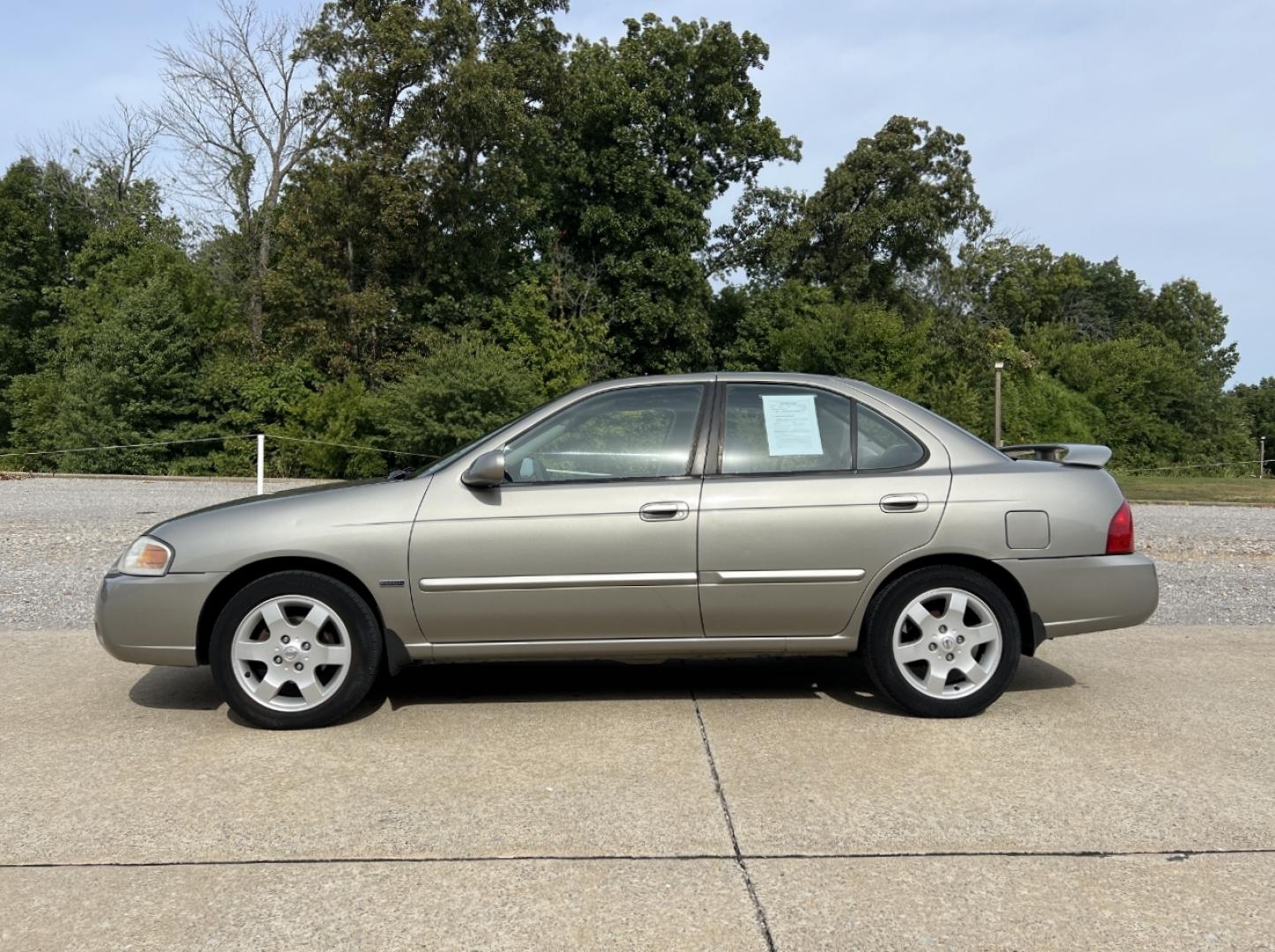 2006 GRAY /Gray Cloth Nissan Sentra 1.8 Special Edition (3N1CB51D16L) with an 1.8L 4 Cyl. engine, Automatic transmission, located at 506 S. Kingshighway, Cape Girardeau, MO, 63703, (573) 235-5000, 37.294991, -89.553635 - 2006 Nissan Sentra 1.8 Special Edition 115xxx miles Front Wheel Drive 1.8L 4 Cyl. Automatic Cruise Power Windows/Locks/Mirrors We have financing available and we accept trades! Fill out a credit application on our website or come by today! If you have any questions, give us a call at (573) 2 - Photo#3