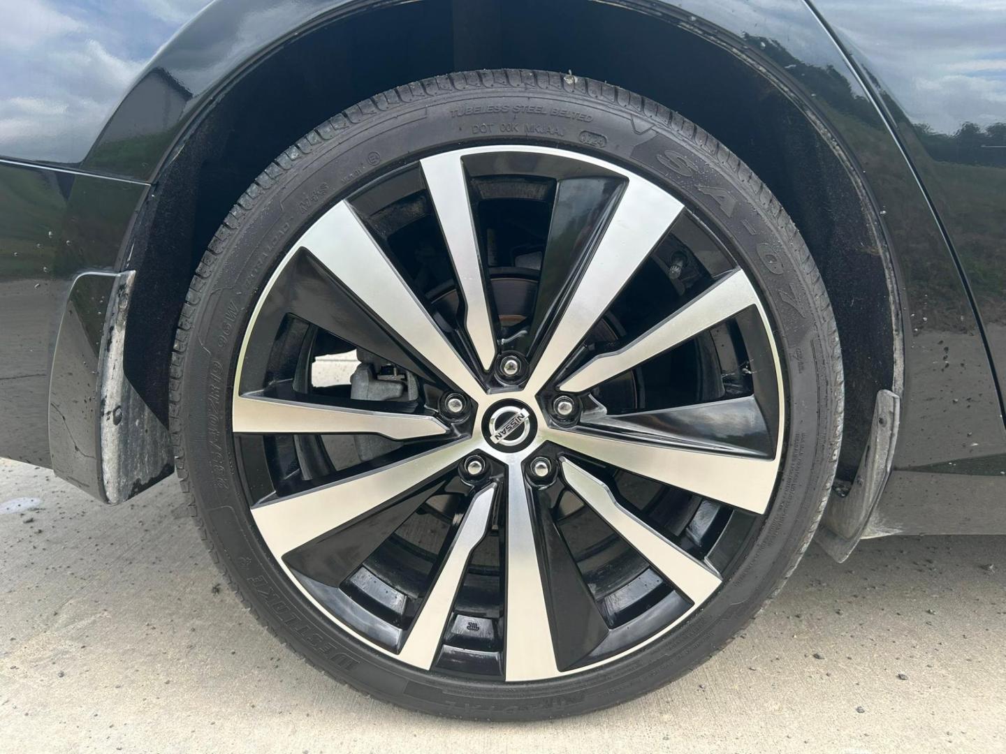 2020 BLACK /Black Nissan Altima VC-T Platinum (1N4AL4FV5LC) with an 2.0L L4 DOHC 16V TURBO engine, CVT transmission, located at 506 S. Kingshighway, Cape Girardeau, MO, 63703, (573) 235-5000, 37.294991, -89.553635 - 2020 Nissan Altima Platinum 84xxx Miles 2.0 I4 Variable Compression Turbo Front Wheel Drive Automatic Leather Power Seats Heated Seats/Steering Wheel Remote Start Remote Entry Navigation Sunroof Cruise Power Windows/Locks/Mirrors We have financing available and we accept trades! Fill o - Photo#33