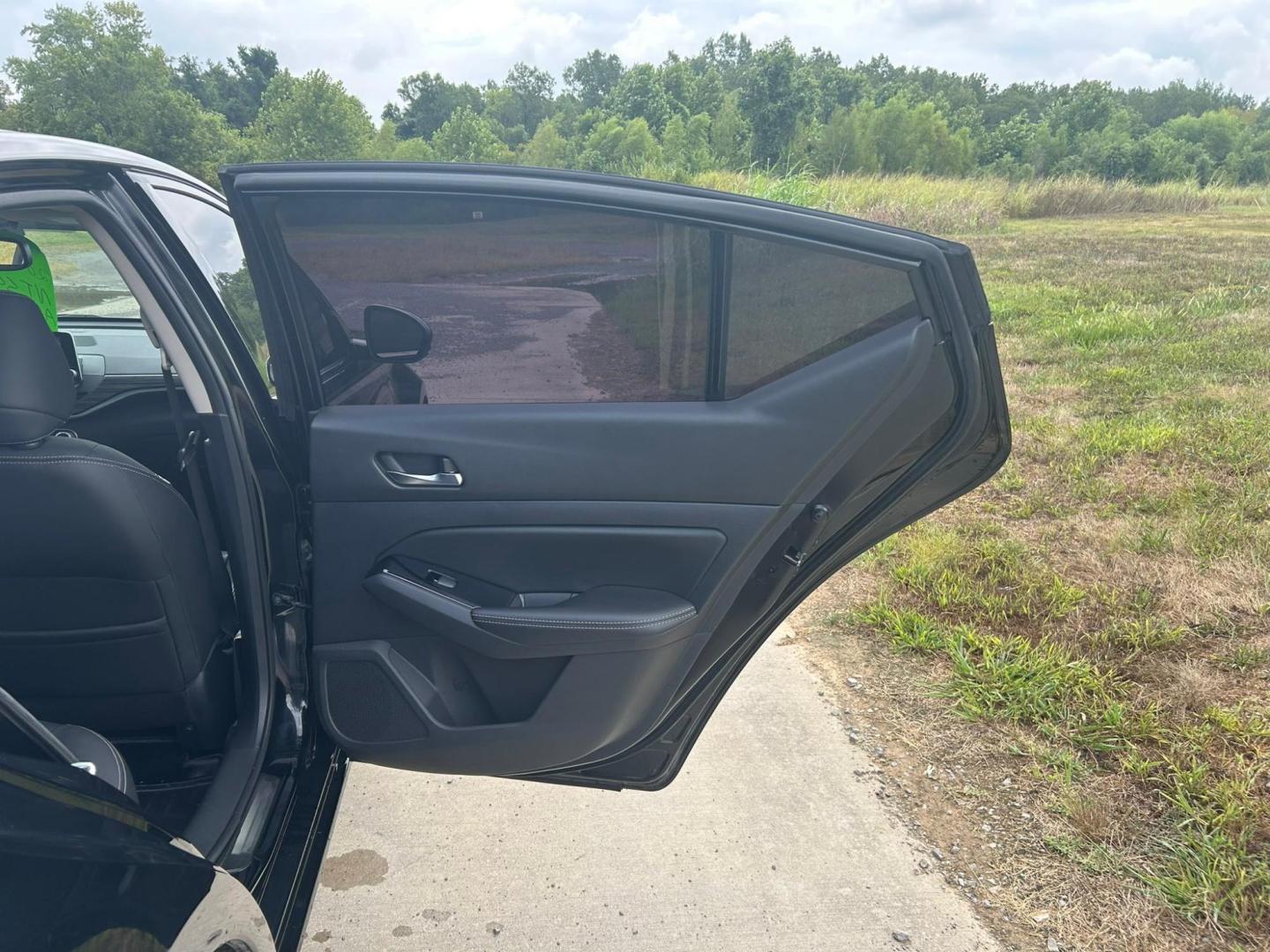 2020 BLACK /Black Nissan Altima VC-T Platinum (1N4AL4FV5LC) with an 2.0L L4 DOHC 16V TURBO engine, CVT transmission, located at 506 S. Kingshighway, Cape Girardeau, MO, 63703, (573) 235-5000, 37.294991, -89.553635 - 2020 Nissan Altima Platinum 84xxx Miles 2.0 I4 Variable Compression Turbo Front Wheel Drive Automatic Leather Power Seats Heated Seats/Steering Wheel Remote Start Remote Entry Navigation Sunroof Cruise Power Windows/Locks/Mirrors We have financing available and we accept trades! Fill o - Photo#22