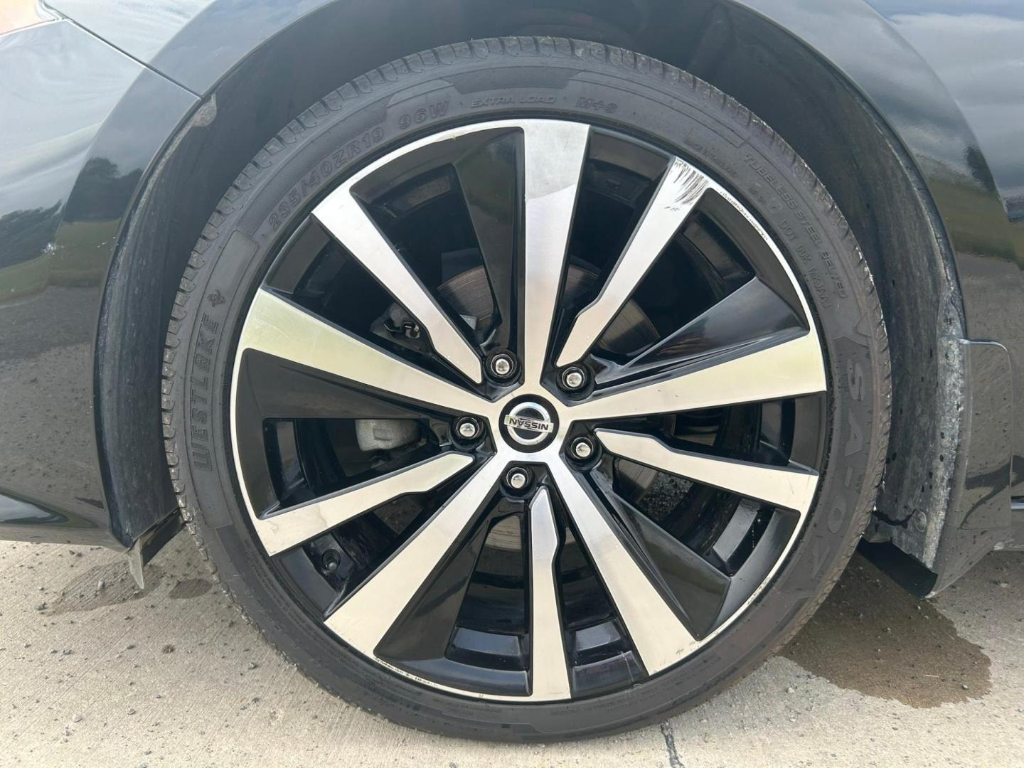 2020 BLACK /Black Nissan Altima VC-T Platinum (1N4AL4FV5LC) with an 2.0L L4 DOHC 16V TURBO engine, CVT transmission, located at 506 S. Kingshighway, Cape Girardeau, MO, 63703, (573) 235-5000, 37.294991, -89.553635 - 2020 Nissan Altima Platinum 84xxx Miles 2.0 I4 Variable Compression Turbo Front Wheel Drive Automatic Leather Power Seats Heated Seats/Steering Wheel Remote Start Remote Entry Navigation Sunroof Cruise Power Windows/Locks/Mirrors We have financing available and we accept trades! Fill o - Photo#36