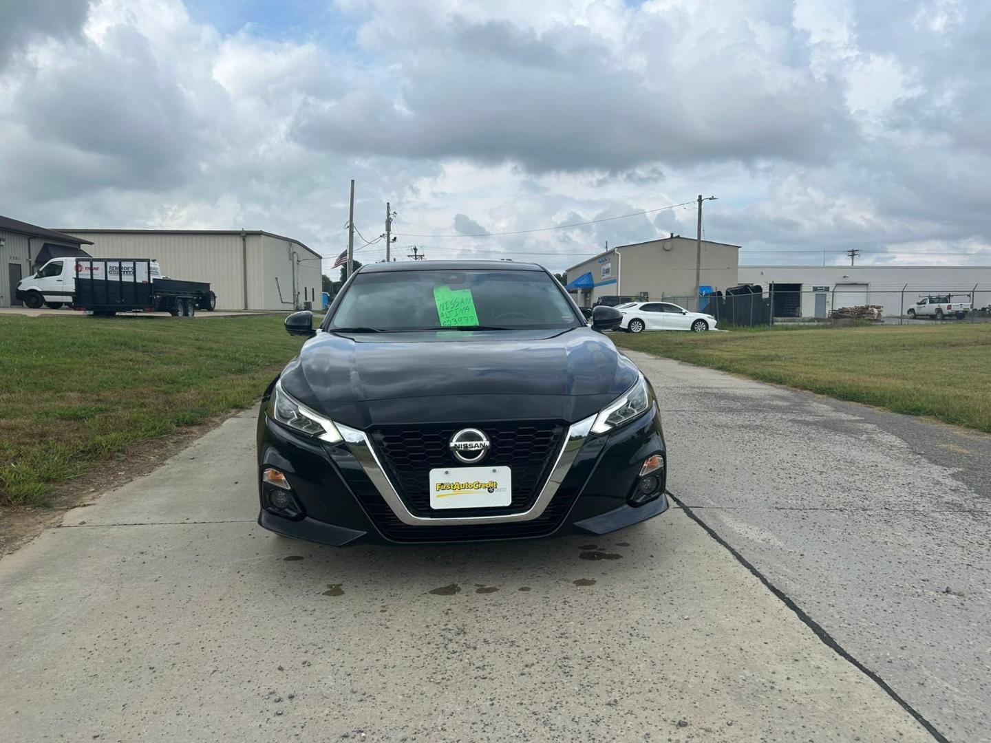 2020 BLACK /Black Nissan Altima VC-T Platinum (1N4AL4FV5LC) with an 2.0L L4 DOHC 16V TURBO engine, CVT transmission, located at 506 S. Kingshighway, Cape Girardeau, MO, 63703, (573) 235-5000, 37.294991, -89.553635 - 2020 Nissan Altima Platinum 84xxx Miles 2.0 I4 Variable Compression Turbo Front Wheel Drive Automatic Leather Power Seats Heated Seats/Steering Wheel Remote Start Remote Entry Navigation Sunroof Cruise Power Windows/Locks/Mirrors We have financing available and we accept trades! Fill o - Photo#12