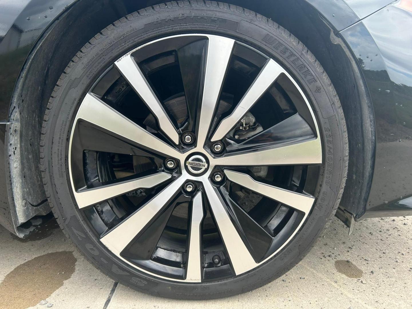 2020 BLACK /Black Nissan Altima VC-T Platinum (1N4AL4FV5LC) with an 2.0L L4 DOHC 16V TURBO engine, CVT transmission, located at 506 S. Kingshighway, Cape Girardeau, MO, 63703, (573) 235-5000, 37.294991, -89.553635 - 2020 Nissan Altima Platinum 84xxx Miles 2.0 I4 Variable Compression Turbo Front Wheel Drive Automatic Leather Power Seats Heated Seats/Steering Wheel Remote Start Remote Entry Navigation Sunroof Cruise Power Windows/Locks/Mirrors We have financing available and we accept trades! Fill o - Photo#35
