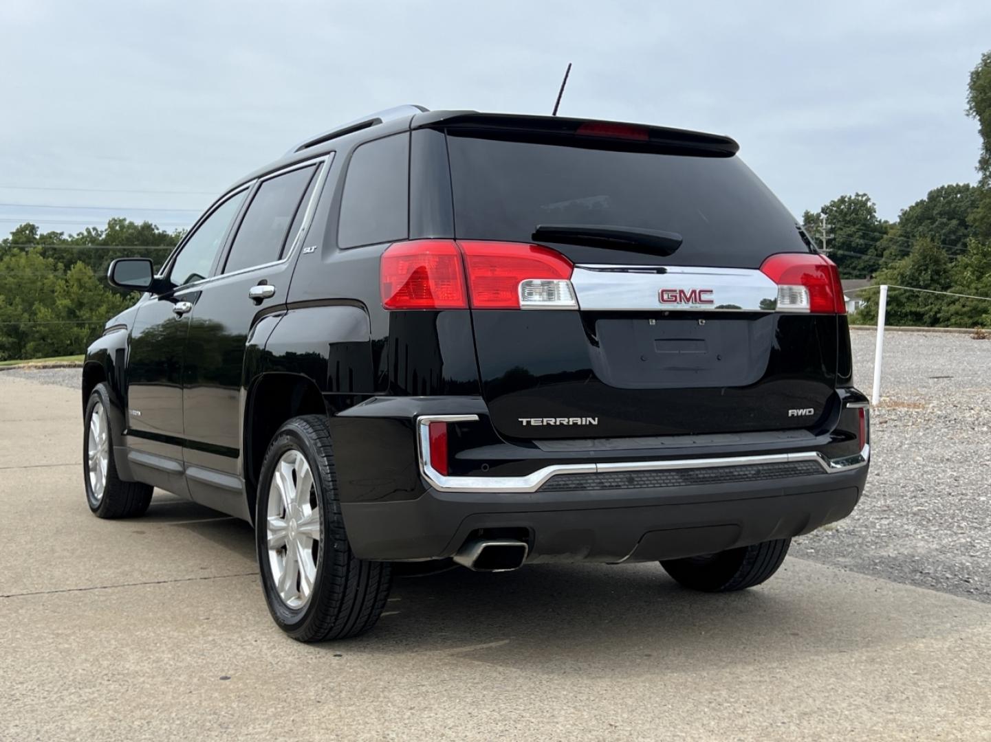 2017 BLACK /Black Leather GMC Terrain SLT AWD (2GKFLUEK1H6) with an 2.4L 4 Cyl. engine, Automatic transmission, located at 506 S. Kingshighway, Cape Girardeau, MO, 63703, (573) 235-5000, 37.294991, -89.553635 - 2017 GMC Terrain SLT 124xxx miles All Wheel Drive 2.4L 4 Cyl. Automatic Leather Navigation Power/Heated Seats Backup Camera Sunroof Bluetooth Remote Start Cruise Power Windows/Locks/Mirrors We have financing available and we accept trades! Fill out a credit application on our website o - Photo#12