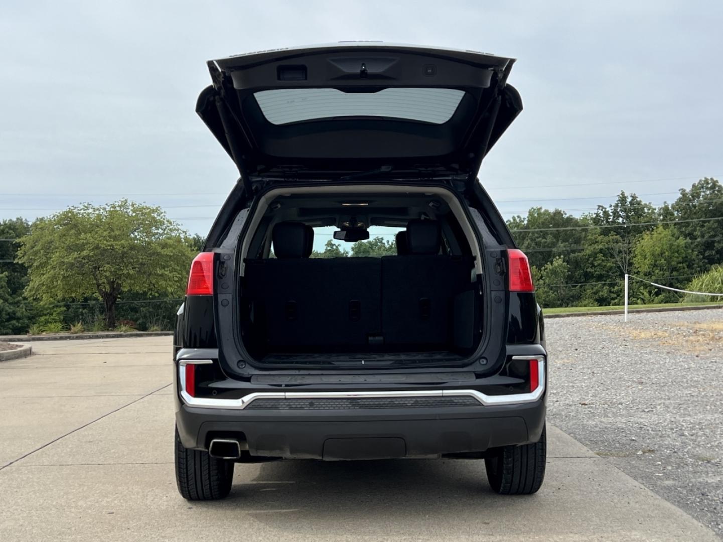 2017 BLACK /Black Leather GMC Terrain SLT AWD (2GKFLUEK1H6) with an 2.4L 4 Cyl. engine, Automatic transmission, located at 506 S. Kingshighway, Cape Girardeau, MO, 63703, (573) 235-5000, 37.294991, -89.553635 - 2017 GMC Terrain SLT 124xxx miles All Wheel Drive 2.4L 4 Cyl. Automatic Leather Navigation Power/Heated Seats Backup Camera Sunroof Bluetooth Remote Start Cruise Power Windows/Locks/Mirrors We have financing available and we accept trades! Fill out a credit application on our website o - Photo#21