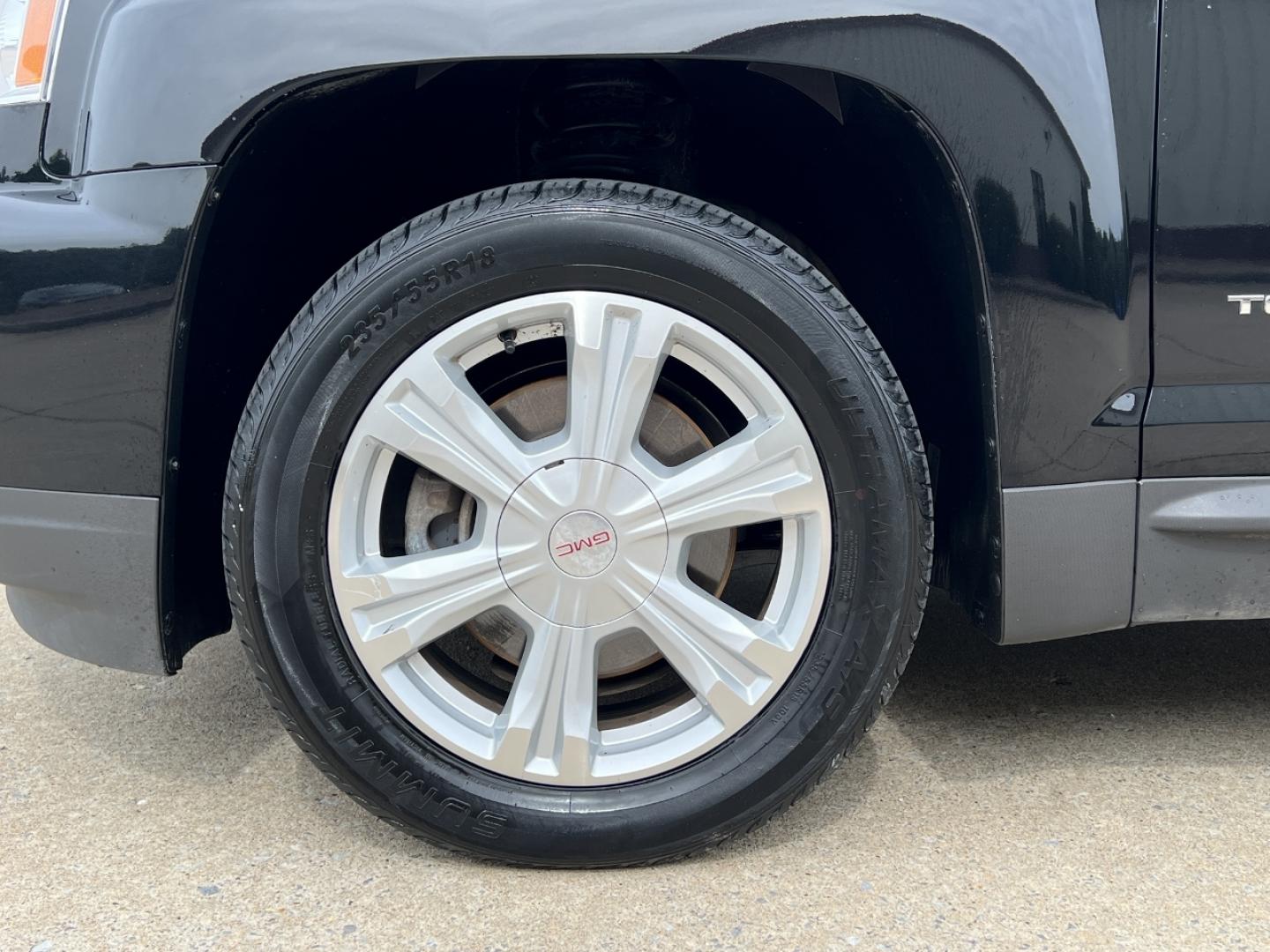 2017 BLACK /Black Leather GMC Terrain SLT AWD (2GKFLUEK1H6) with an 2.4L 4 Cyl. engine, Automatic transmission, located at 506 S. Kingshighway, Cape Girardeau, MO, 63703, (573) 235-5000, 37.294991, -89.553635 - 2017 GMC Terrain SLT 124xxx miles All Wheel Drive 2.4L 4 Cyl. Automatic Leather Navigation Power/Heated Seats Backup Camera Sunroof Bluetooth Remote Start Cruise Power Windows/Locks/Mirrors We have financing available and we accept trades! Fill out a credit application on our website o - Photo#35