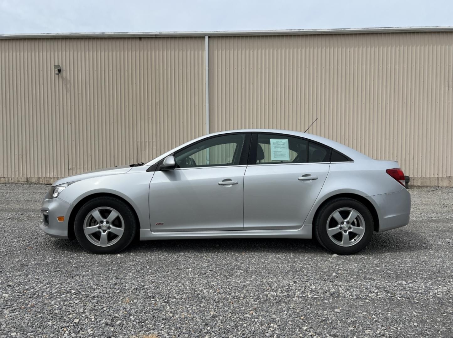 2016 SILVER /Black Cloth Chevrolet Cruze 2LT (1G1PE5SB4G7) with an 1.4L 4 Cyl. TURBO engine, Automatic transmission, located at 2990 Old Orchard Rd., Jackson, MO, 63755, 37.354214, -89.612106 - We have financing available and we accept trades! Fill out a credit application on our website or come by today! If you have any questions, give us a call at (573) 204-7777 or visit our website at firstautocredit.com. - Photo#6