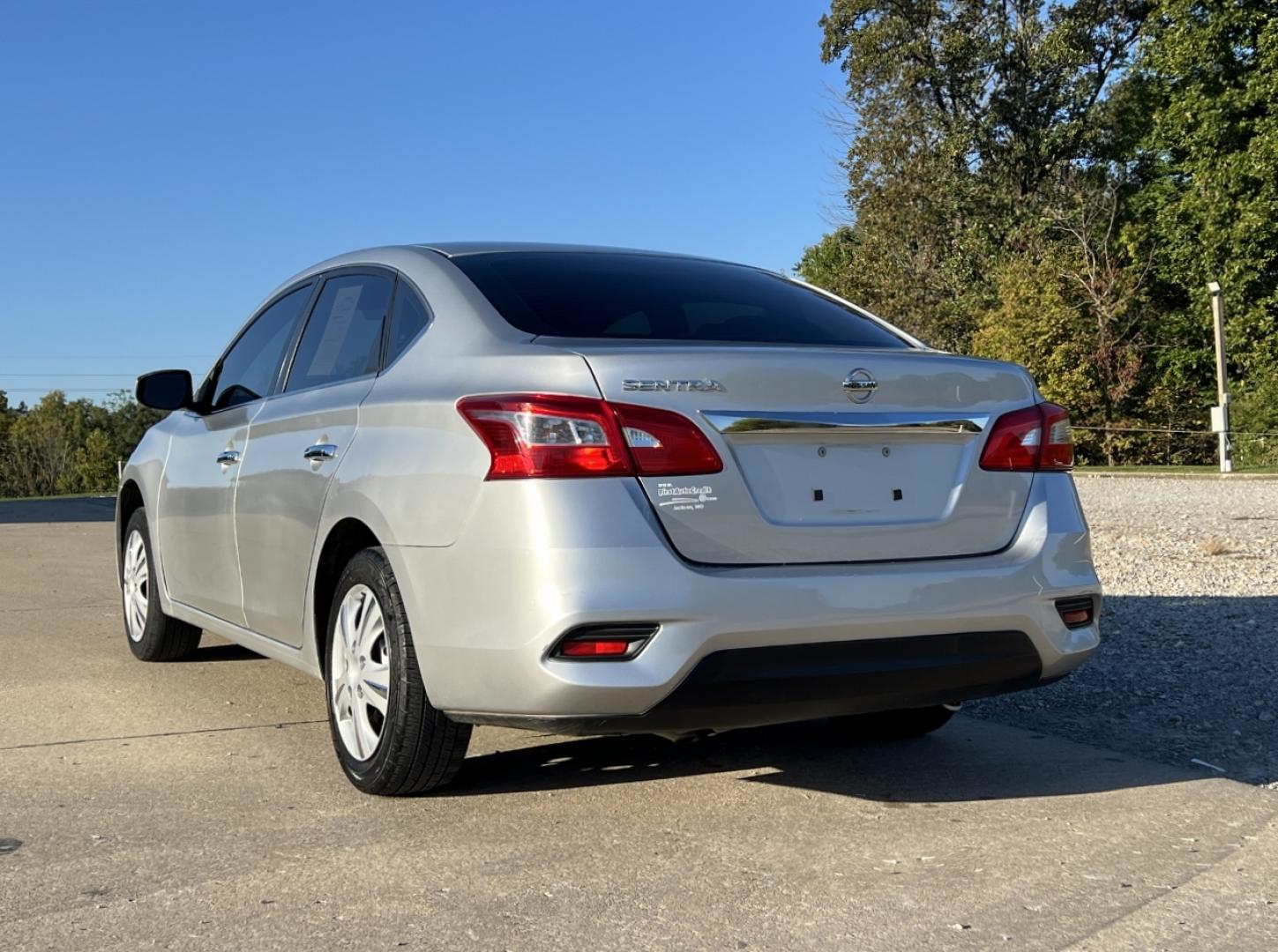 2016 SILVER /Black Cloth Nissan Sentra S (3N1AB7AP4GY) with an 1.8L 4 Cyl. engine, CVT transmission, located at 2990 Old Orchard Rd., Jackson, MO, 63755, 37.354214, -89.612106 - 2016 Nissan Sentra S 120xxx miles Front Wheel Drive 1.8L 4 Cyl. Automatic Cruise Power Windows/Locks/Mirrors We have financing available and we accept trades! Fill out a credit application on our website or come by today! If you have any questions, give us a call at (573) 204-7777 or visit o - Photo#6