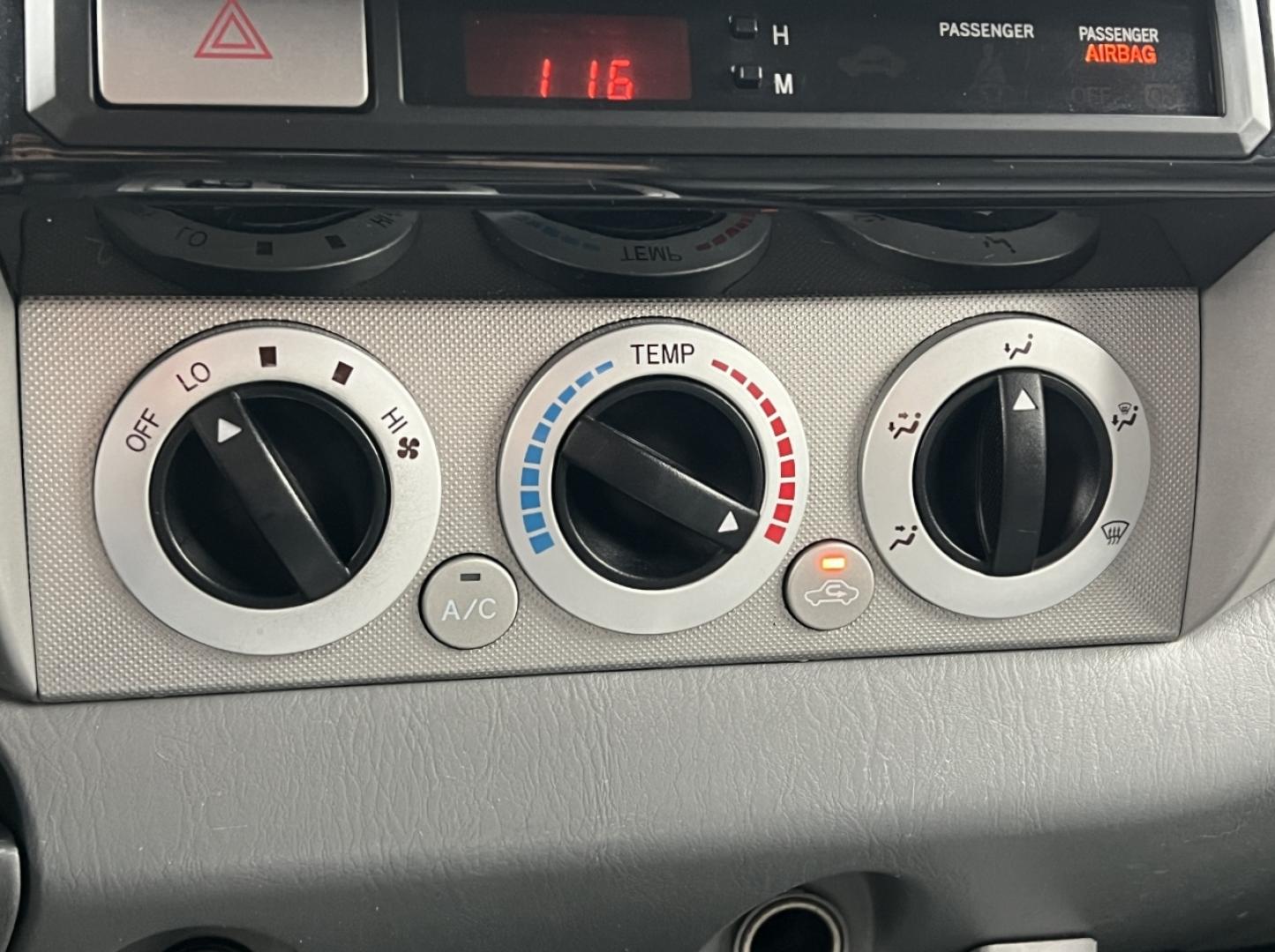 2006 WHITE /Gray Leather Toyota Tacoma TRD Sport Double Cab V6 4WD (5TELU42N96Z) with an 4.0L V6 engine, Automatic transmission, located at 2990 Old Orchard Rd., Jackson, MO, 63755, 37.354214, -89.612106 - 2006 Toyota Tacoma TRD Sport 207xxx miles 4x4 4.0L V6 Automatic Leather Backup Camera Bluetooth Cruise Power Windows/Locks/Mirrors We have financing available and we accept trades! Fill out a credit application on our website or come by today! If you have any questions, give us a call at - Photo#25