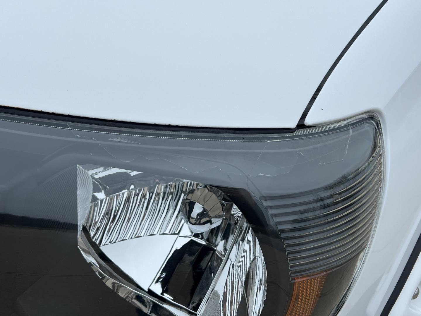 2006 WHITE /Gray Leather Toyota Tacoma TRD Sport Double Cab V6 4WD (5TELU42N96Z) with an 4.0L V6 engine, Automatic transmission, located at 2990 Old Orchard Rd., Jackson, MO, 63755, 37.354214, -89.612106 - 2006 Toyota Tacoma TRD Sport 207xxx miles 4x4 4.0L V6 Automatic Leather Backup Camera Bluetooth Cruise Power Windows/Locks/Mirrors We have financing available and we accept trades! Fill out a credit application on our website or come by today! If you have any questions, give us a call at - Photo#36