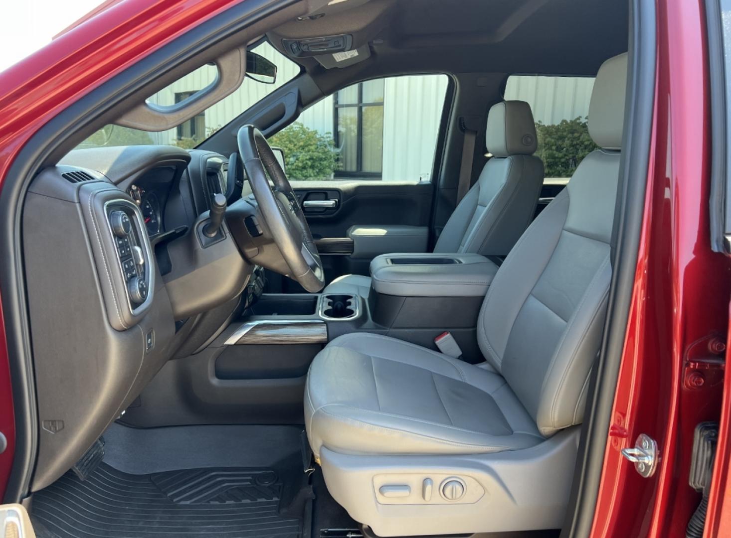 2021 MAROON /Gray Leather Chevrolet Silverado 1500 RST Crew Cab 4WD (3GCUYEED7MG) with an 5.3L V8 engine, Automatic transmission, located at 506 S. Kingshighway, Cape Girardeau, MO, 63703, (573) 235-5000, 37.294991, -89.553635 - 2021 Chevrolet Silverado 1500 RST 75xxx miles 4x4 5.3L V8 Automatic Leather Backup Camera Power Driver Seat Heated Seats Heated Steering Wheel Bluetooth Remote Start Cruise Power Windows/Locks/Mirrors We have financing available and we accept trades! Fill out a credit application on ou - Photo#15