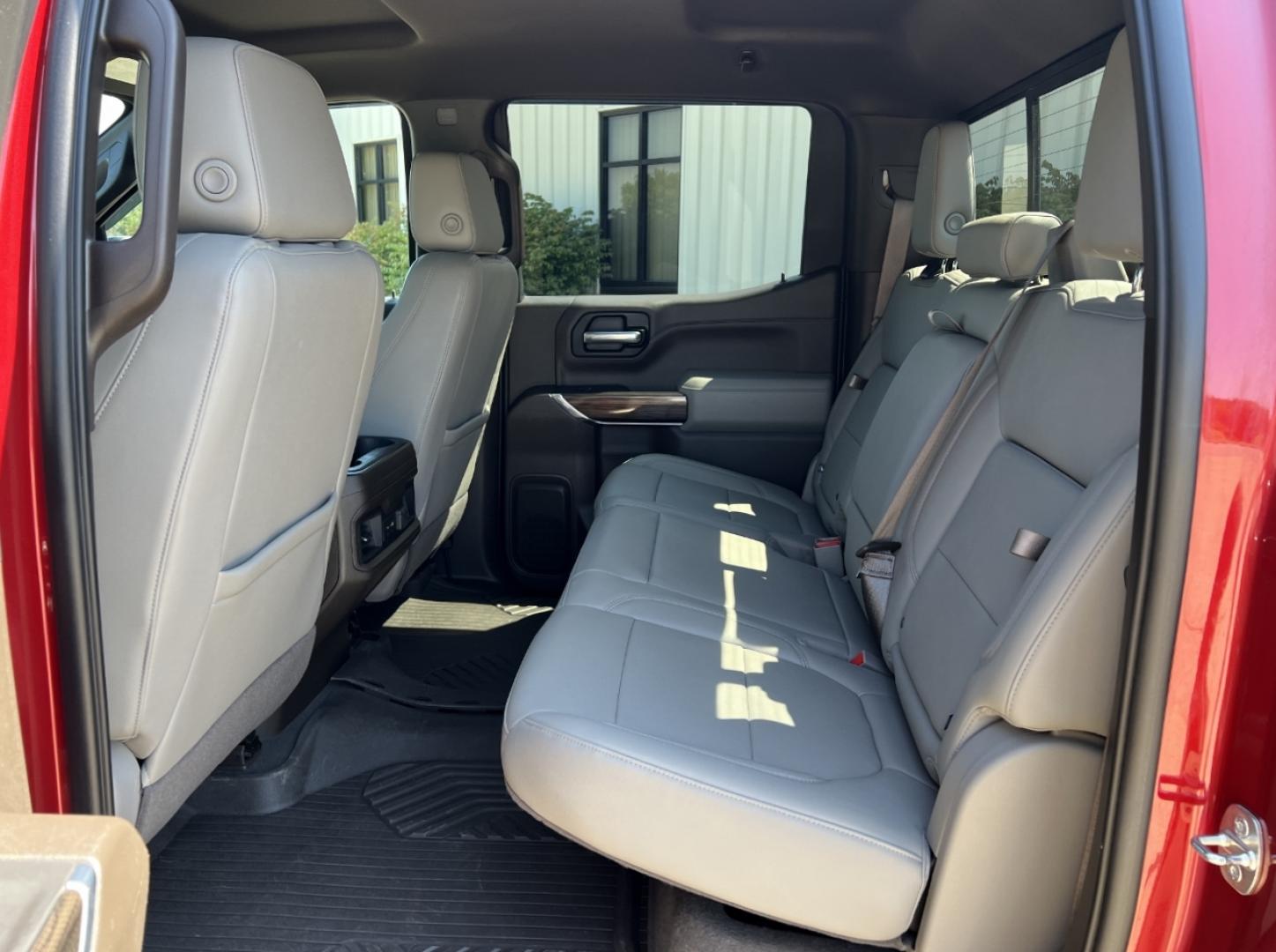 2021 MAROON /Gray Leather Chevrolet Silverado 1500 RST Crew Cab 4WD (3GCUYEED7MG) with an 5.3L V8 engine, Automatic transmission, located at 506 S. Kingshighway, Cape Girardeau, MO, 63703, (573) 235-5000, 37.294991, -89.553635 - 2021 Chevrolet Silverado 1500 RST 75xxx miles 4x4 5.3L V8 Automatic Leather Backup Camera Power Driver Seat Heated Seats Heated Steering Wheel Bluetooth Remote Start Cruise Power Windows/Locks/Mirrors We have financing available and we accept trades! Fill out a credit application on ou - Photo#18