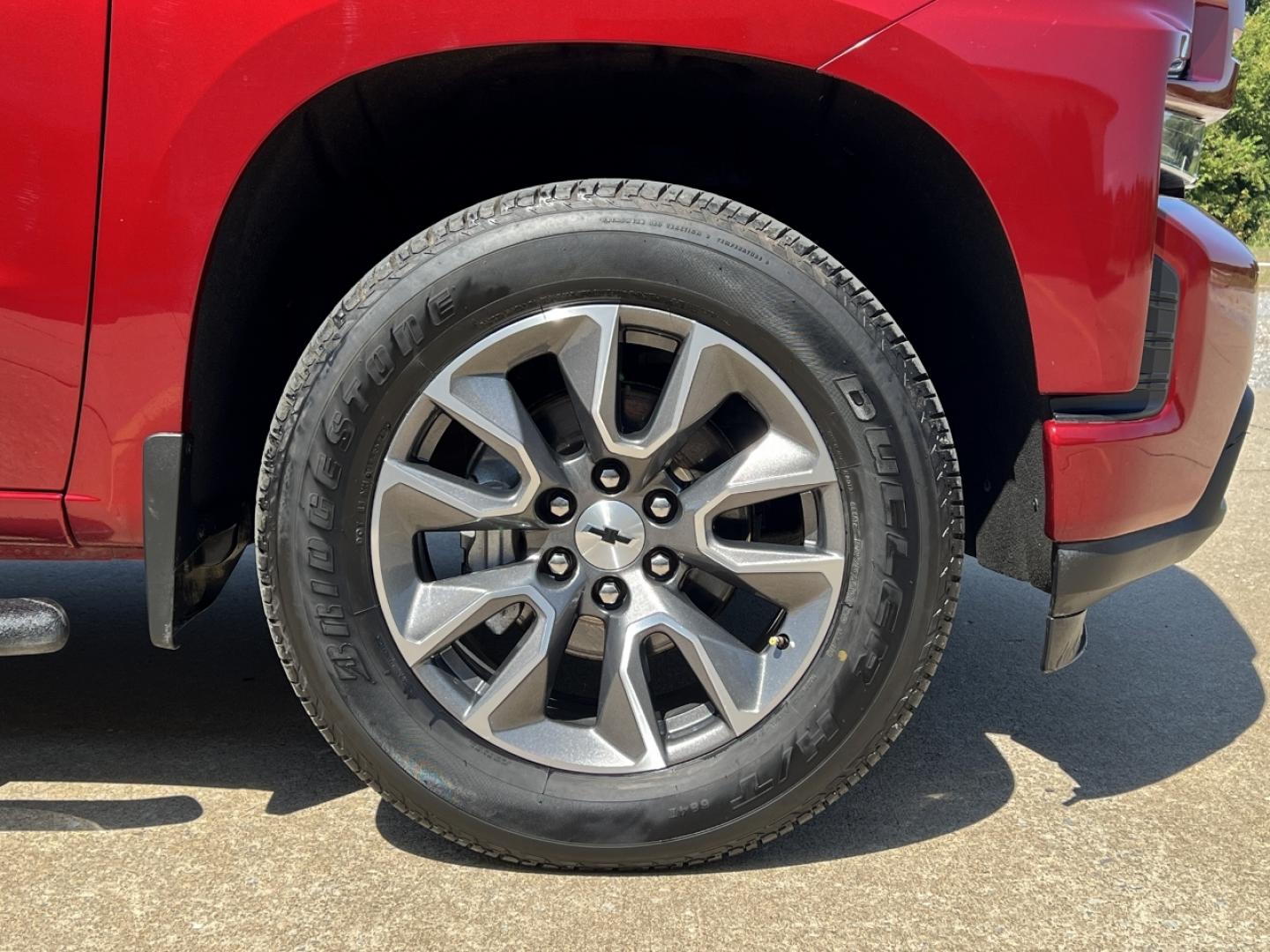 2021 MAROON /Gray Leather Chevrolet Silverado 1500 RST Crew Cab 4WD (3GCUYEED7MG) with an 5.3L V8 engine, Automatic transmission, located at 506 S. Kingshighway, Cape Girardeau, MO, 63703, (573) 235-5000, 37.294991, -89.553635 - 2021 Chevrolet Silverado 1500 RST 75xxx miles 4x4 5.3L V8 Automatic Leather Backup Camera Power Driver Seat Heated Seats Heated Steering Wheel Bluetooth Remote Start Cruise Power Windows/Locks/Mirrors We have financing available and we accept trades! Fill out a credit application on ou - Photo#38