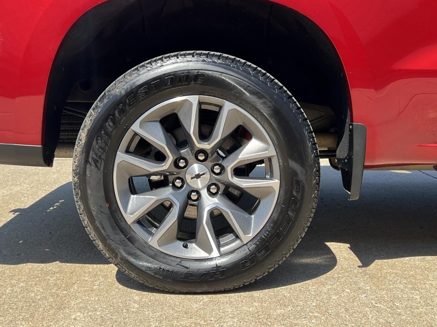 2021 MAROON /Gray Leather Chevrolet Silverado 1500 RST Crew Cab 4WD (3GCUYEED7MG) with an 5.3L V8 engine, Automatic transmission, located at 506 S. Kingshighway, Cape Girardeau, MO, 63703, (573) 235-5000, 37.294991, -89.553635 - 2021 Chevrolet Silverado 1500 RST 75xxx miles 4x4 5.3L V8 Automatic Leather Backup Camera Power Driver Seat Heated Seats Heated Steering Wheel Bluetooth Remote Start Cruise Power Windows/Locks/Mirrors We have financing available and we accept trades! Fill out a credit application on ou - Photo#37