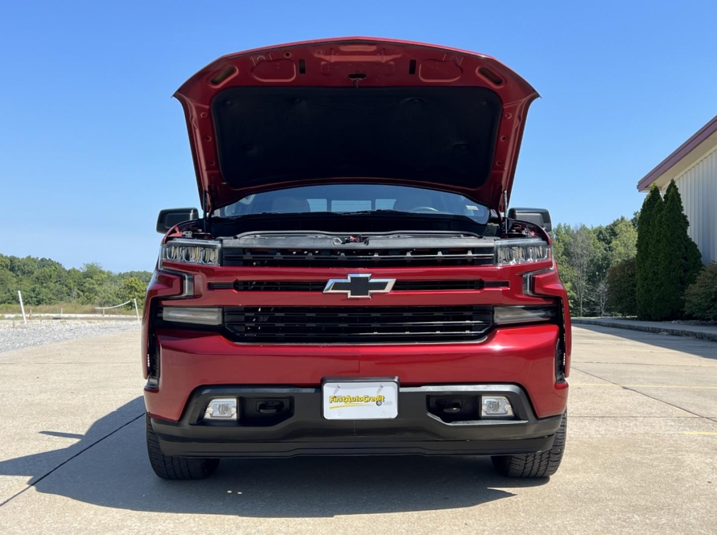 2021 MAROON /Gray Leather Chevrolet Silverado 1500 RST Crew Cab 4WD (3GCUYEED7MG) with an 5.3L V8 engine, Automatic transmission, located at 506 S. Kingshighway, Cape Girardeau, MO, 63703, (573) 235-5000, 37.294991, -89.553635 - 2021 Chevrolet Silverado 1500 RST 75xxx miles 4x4 5.3L V8 Automatic Leather Backup Camera Power Driver Seat Heated Seats Heated Steering Wheel Bluetooth Remote Start Cruise Power Windows/Locks/Mirrors We have financing available and we accept trades! Fill out a credit application on ou - Photo#32