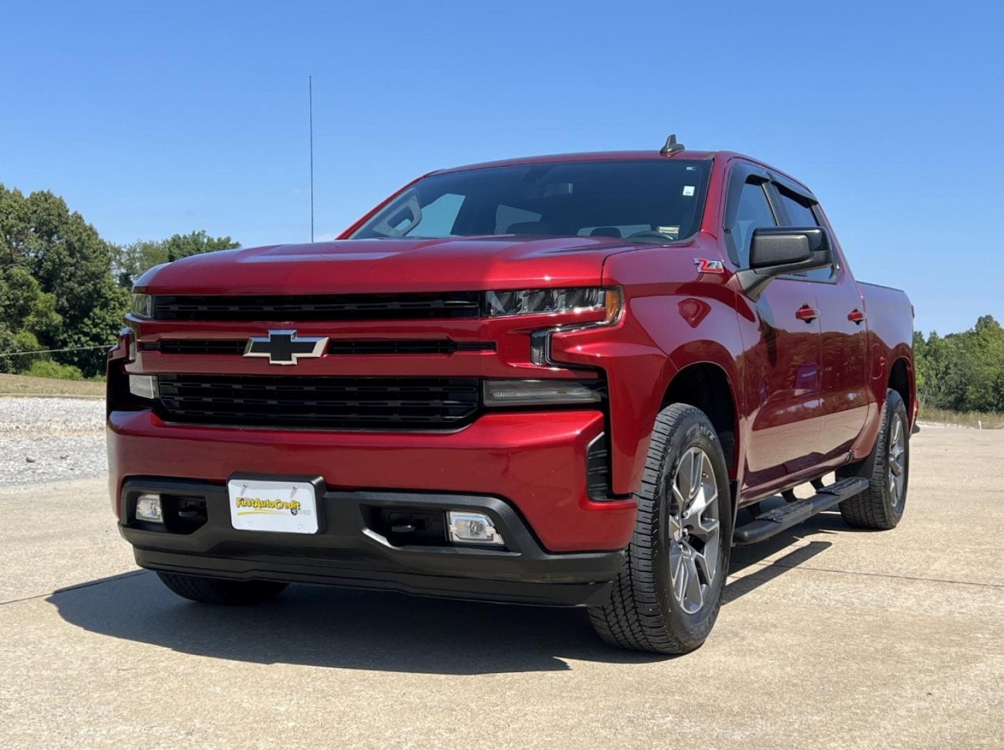 2021 MAROON /Gray Leather Chevrolet Silverado 1500 RST Crew Cab 4WD (3GCUYEED7MG) with an 5.3L V8 engine, Automatic transmission, located at 506 S. Kingshighway, Cape Girardeau, MO, 63703, (573) 235-5000, 37.294991, -89.553635 - 2021 Chevrolet Silverado 1500 RST 75xxx miles 4x4 5.3L V8 Automatic Leather Backup Camera Power Driver Seat Heated Seats Heated Steering Wheel Bluetooth Remote Start Cruise Power Windows/Locks/Mirrors We have financing available and we accept trades! Fill out a credit application on ou - Photo#7