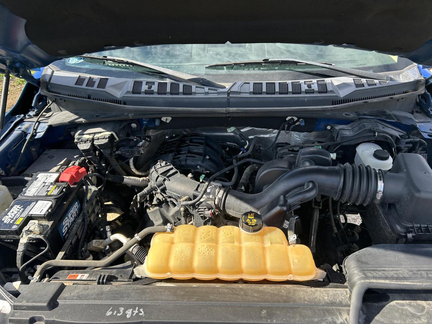 2016 BLUE /Black Ford F-150 XLT SuperCrew 6.5-ft. Bed 4WD (1FTEW1E80GK) with an 3.5L V6 TURBO engine, Automatic transmission, located at 506 S. Kingshighway, Cape Girardeau, MO, 63703, (573) 235-5000, 37.294991, -89.553635 - 2016 Ford F-150 XLT 91xxx miles 4x4 3.5L V6 Automatic Backup Camera Power/Heated Seats Bluetooth Remote Start Cruise Power Windows/Locks/Mirrors We have financing available and we accept trades! Fill out a credit application on our website or come by today! If you have any questions, giv - Photo#27