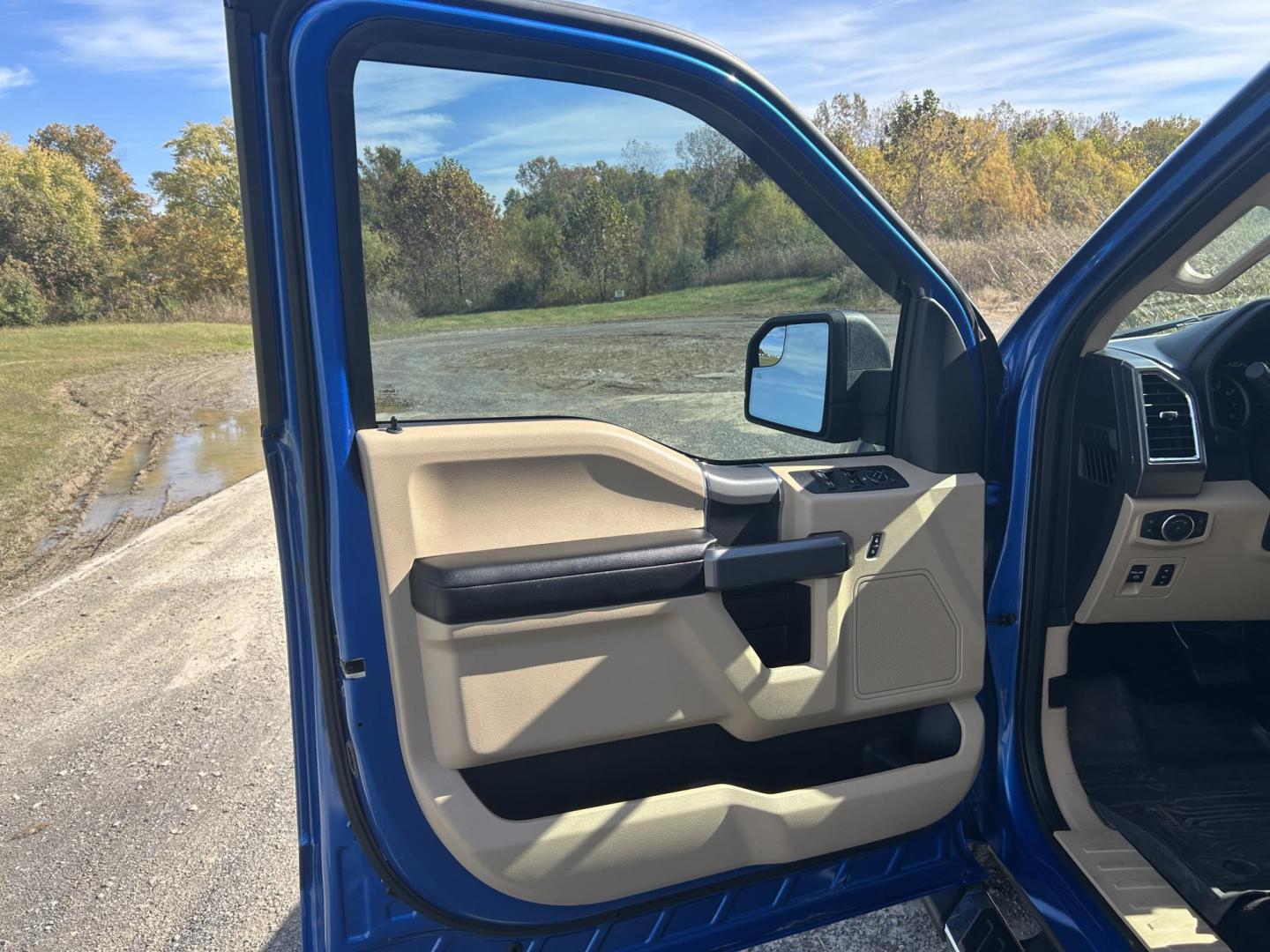 2016 BLUE /Black Ford F-150 XLT SuperCrew 6.5-ft. Bed 4WD (1FTEW1E80GK) with an 3.5L V6 TURBO engine, Automatic transmission, located at 506 S. Kingshighway, Cape Girardeau, MO, 63703, (573) 235-5000, 37.294991, -89.553635 - 2016 Ford F-150 XLT 91xxx miles 4x4 3.5L V6 Automatic Backup Camera Power/Heated Seats Bluetooth Remote Start Cruise Power Windows/Locks/Mirrors We have financing available and we accept trades! Fill out a credit application on our website or come by today! If you have any questions, giv - Photo#13