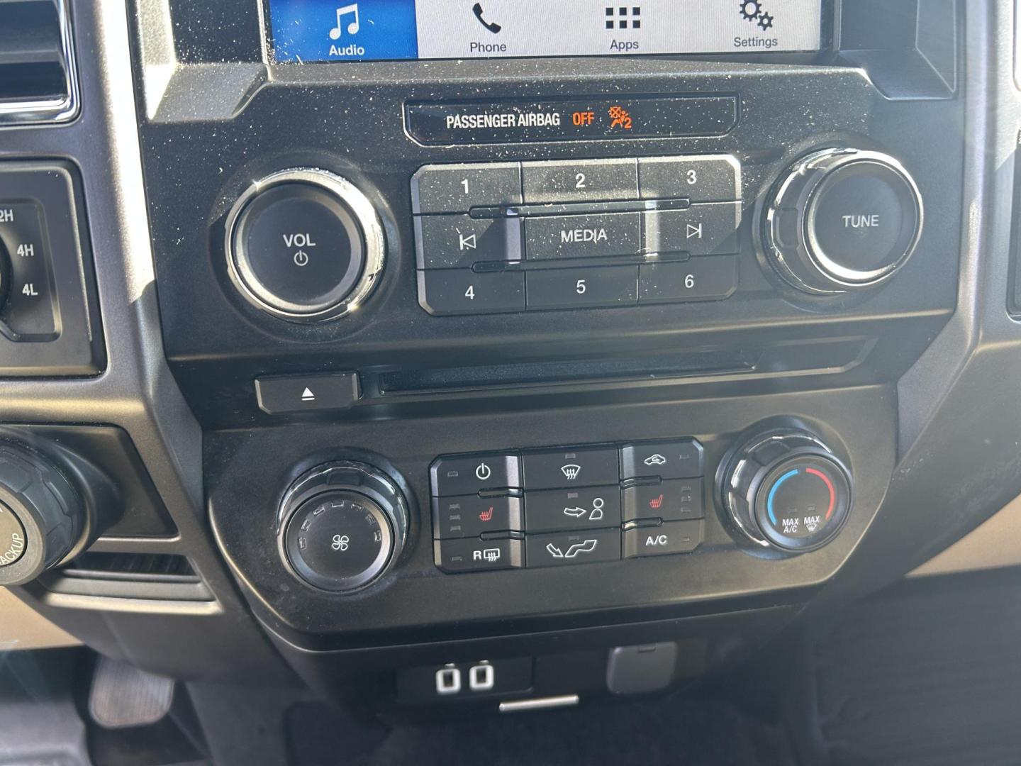 2016 BLUE /Black Ford F-150 XLT SuperCrew 6.5-ft. Bed 4WD (1FTEW1E80GK) with an 3.5L V6 TURBO engine, Automatic transmission, located at 506 S. Kingshighway, Cape Girardeau, MO, 63703, (573) 235-5000, 37.294991, -89.553635 - 2016 Ford F-150 XLT 91xxx miles 4x4 3.5L V6 Automatic Backup Camera Power/Heated Seats Bluetooth Remote Start Cruise Power Windows/Locks/Mirrors We have financing available and we accept trades! Fill out a credit application on our website or come by today! If you have any questions, giv - Photo#34