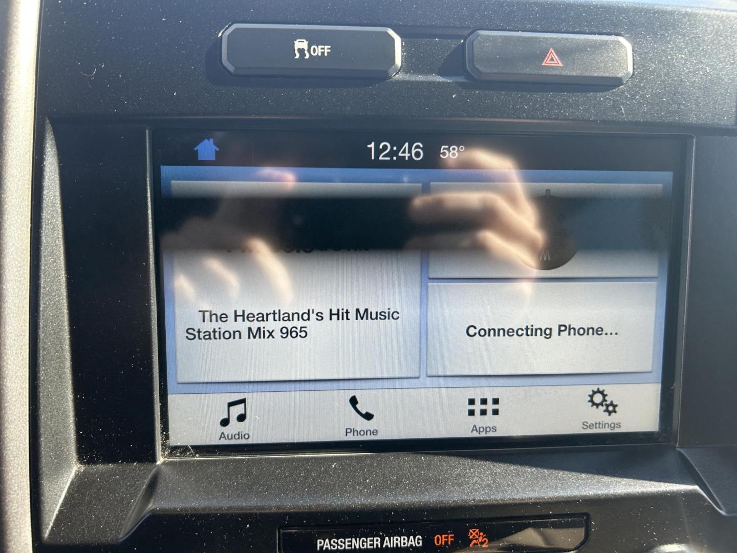 2016 BLUE /Black Ford F-150 XLT SuperCrew 6.5-ft. Bed 4WD (1FTEW1E80GK) with an 3.5L V6 TURBO engine, Automatic transmission, located at 506 S. Kingshighway, Cape Girardeau, MO, 63703, (573) 235-5000, 37.294991, -89.553635 - 2016 Ford F-150 XLT 91xxx miles 4x4 3.5L V6 Automatic Backup Camera Power/Heated Seats Bluetooth Remote Start Cruise Power Windows/Locks/Mirrors We have financing available and we accept trades! Fill out a credit application on our website or come by today! If you have any questions, giv - Photo#35