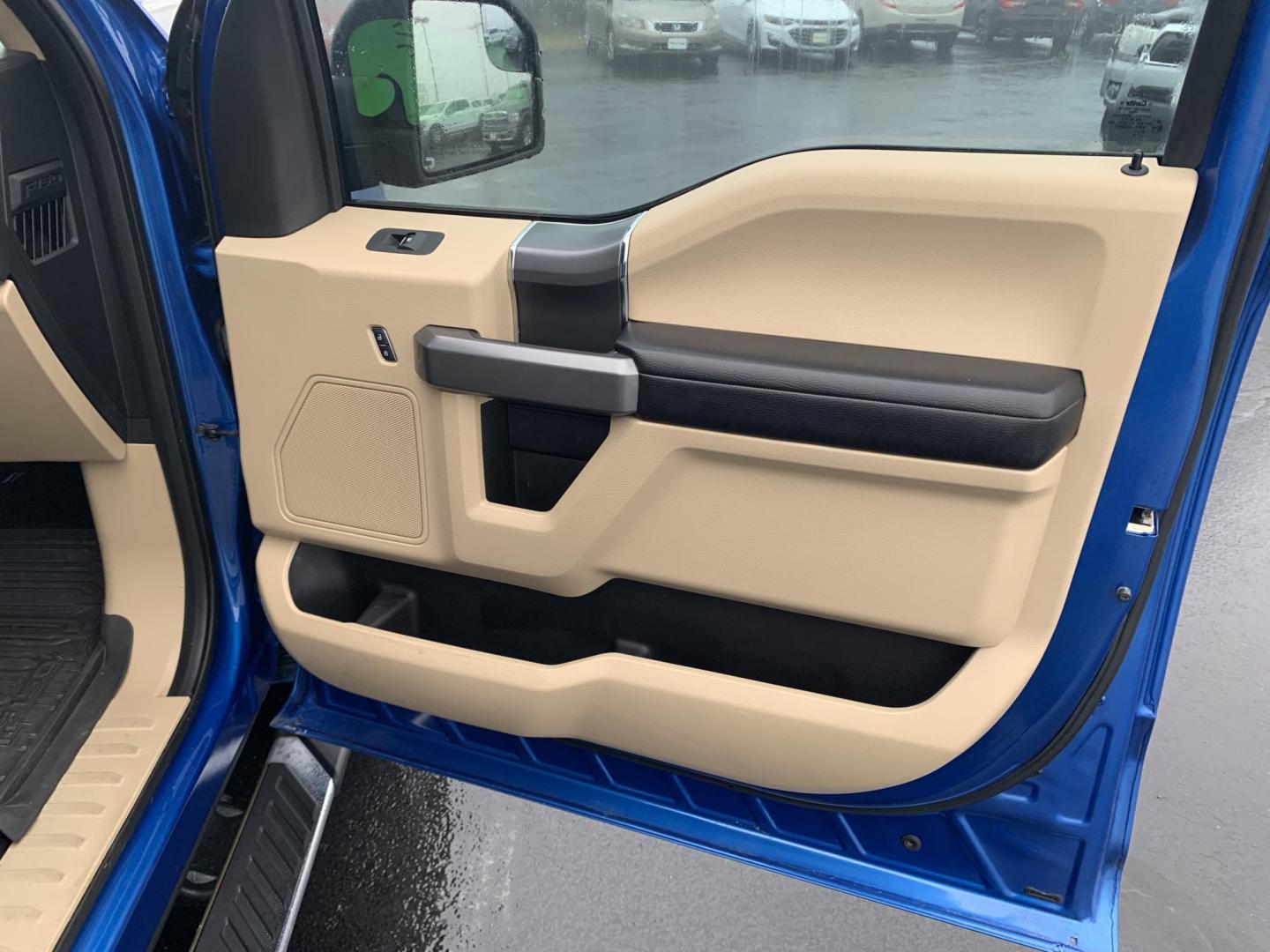 2016 BLUE /Black Ford F-150 XLT SuperCrew 6.5-ft. Bed 4WD (1FTEW1E80GK) with an 3.5L V6 TURBO engine, Automatic transmission, located at 506 S. Kingshighway, Cape Girardeau, MO, 63703, (573) 235-5000, 37.294991, -89.553635 - 2016 Ford F-150 XLT 91xxx miles 4x4 3.5L V6 Automatic Backup Camera Power/Heated Seats Bluetooth Remote Start Cruise Power Windows/Locks/Mirrors We have financing available and we accept trades! Fill out a credit application on our website or come by today! If you have any questions, giv - Photo#14